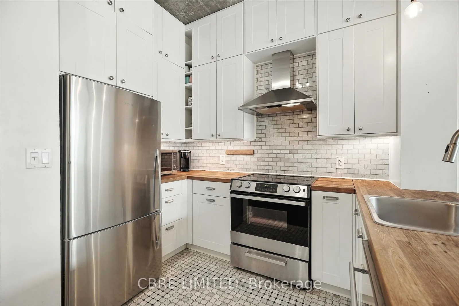 388 Richmond Street W, #1107