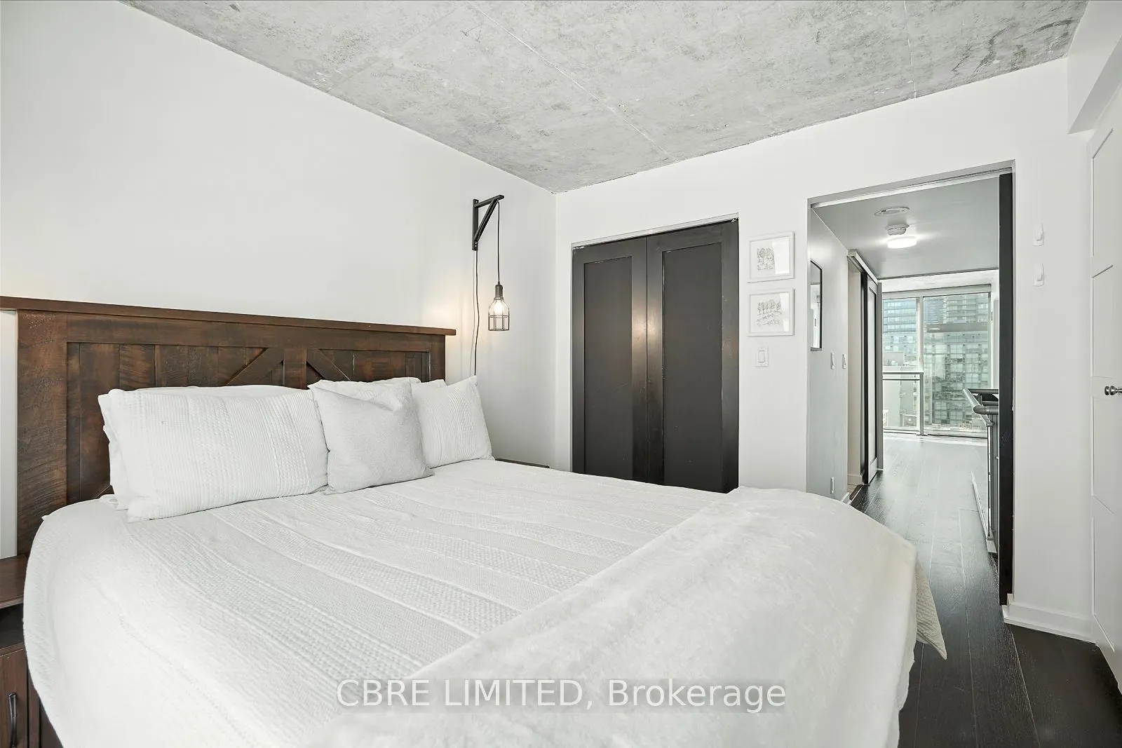 388 Richmond Street W, #1107