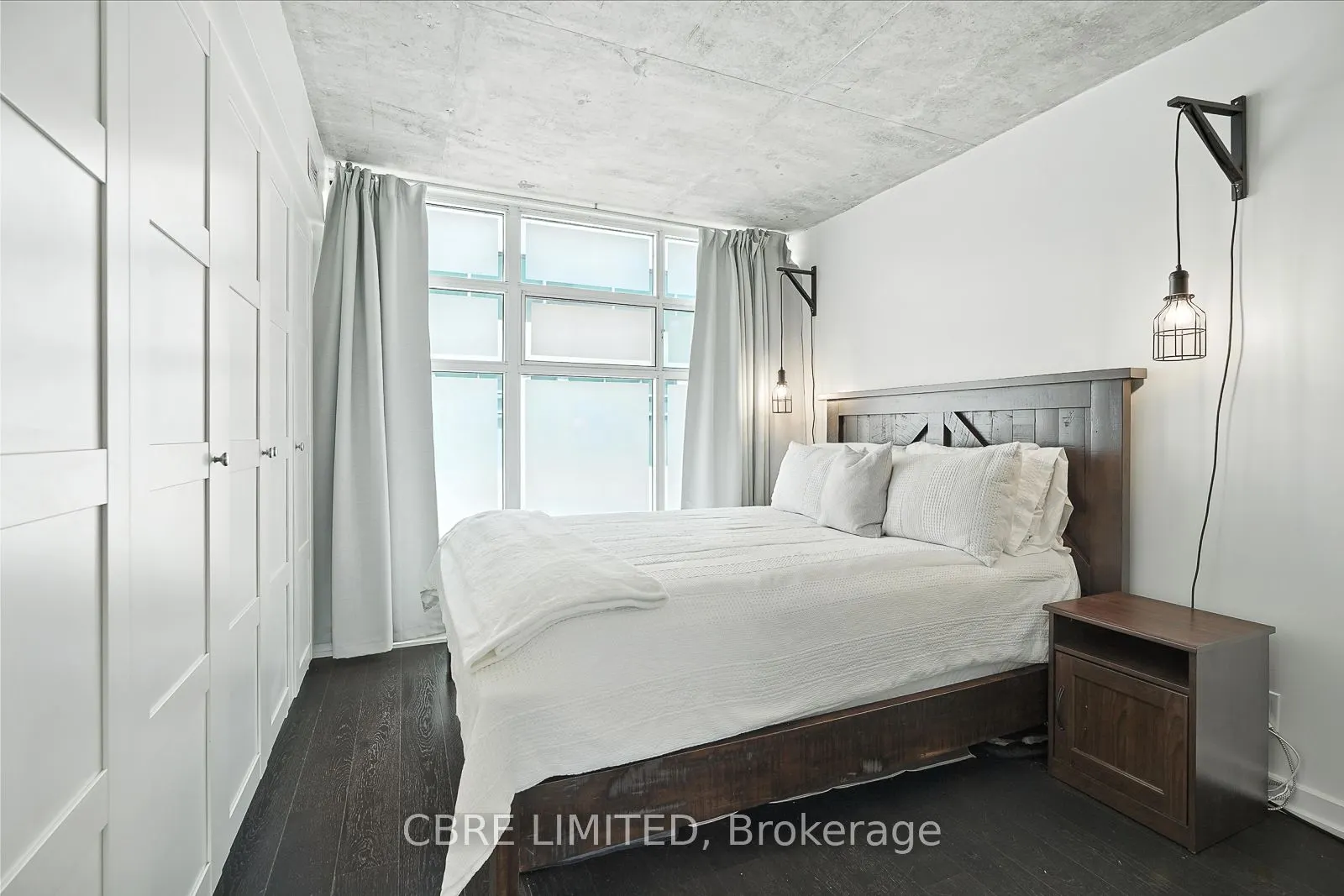388 Richmond Street W, #1107