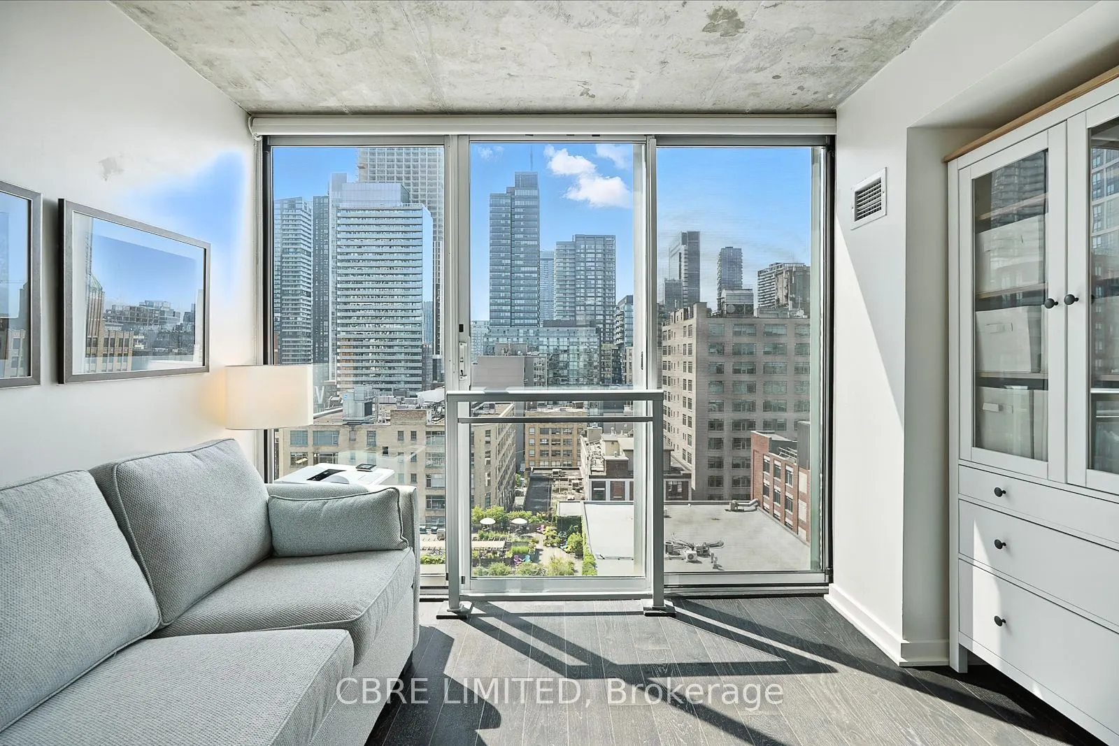 388 Richmond Street W, #1107