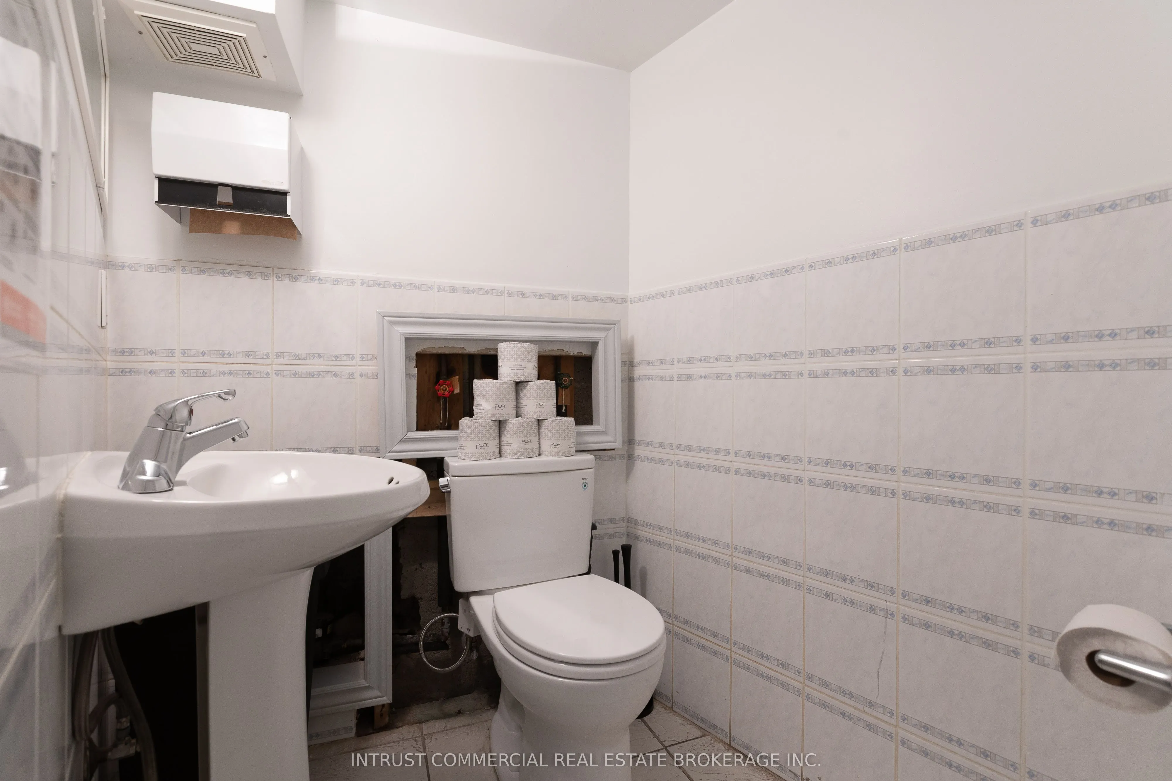 1457 Dundas Street W, #101,103 & 104