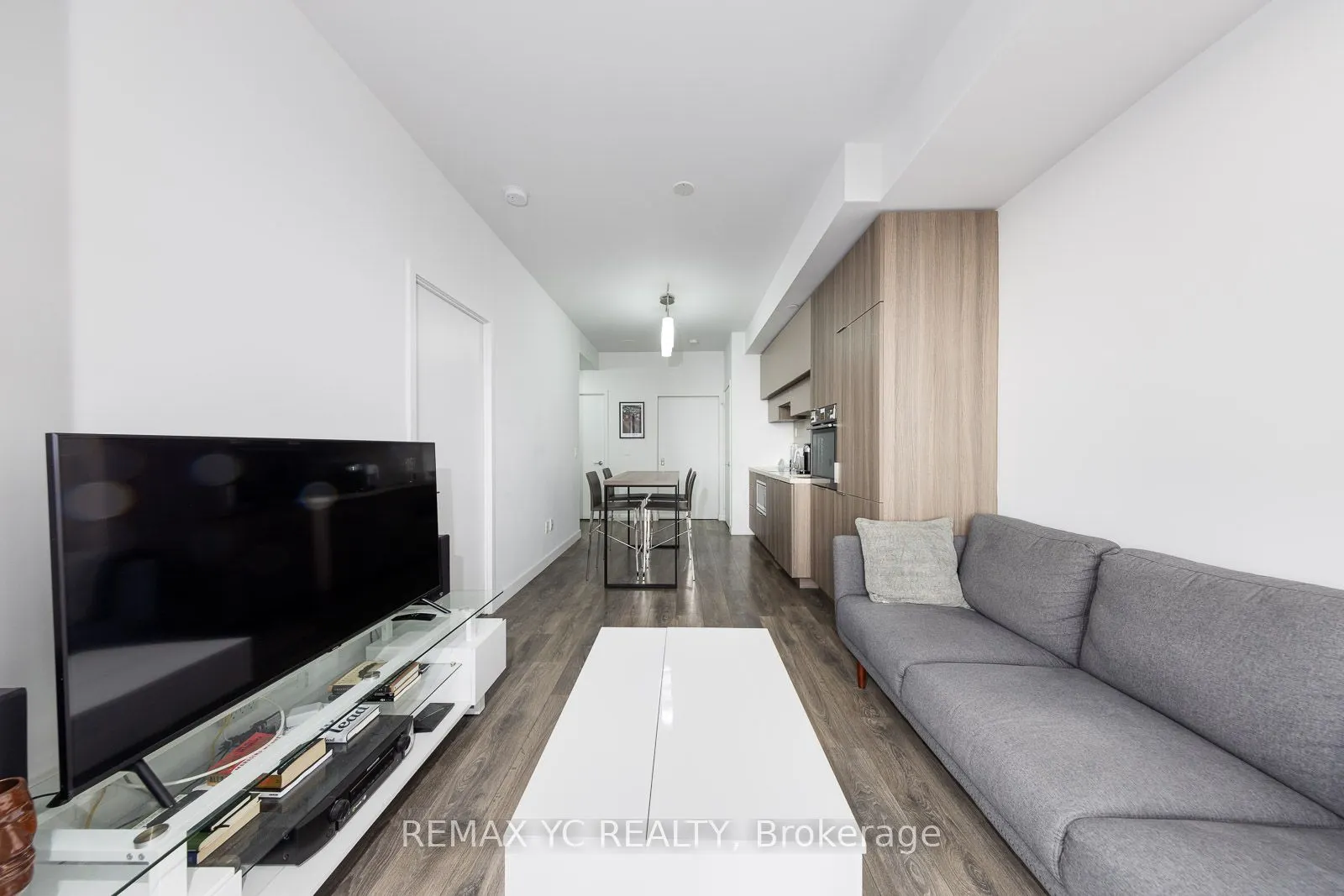 8 Eglinton Avenue E, #4801