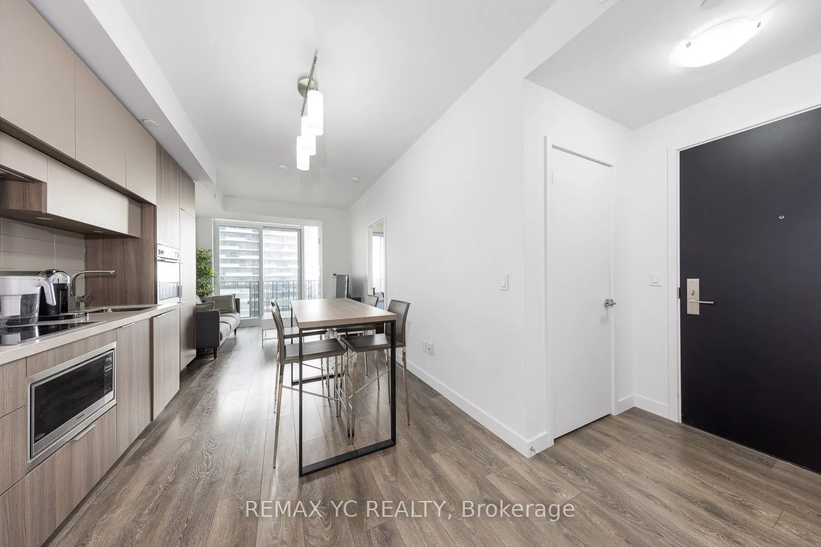 8 Eglinton Avenue E, #4801