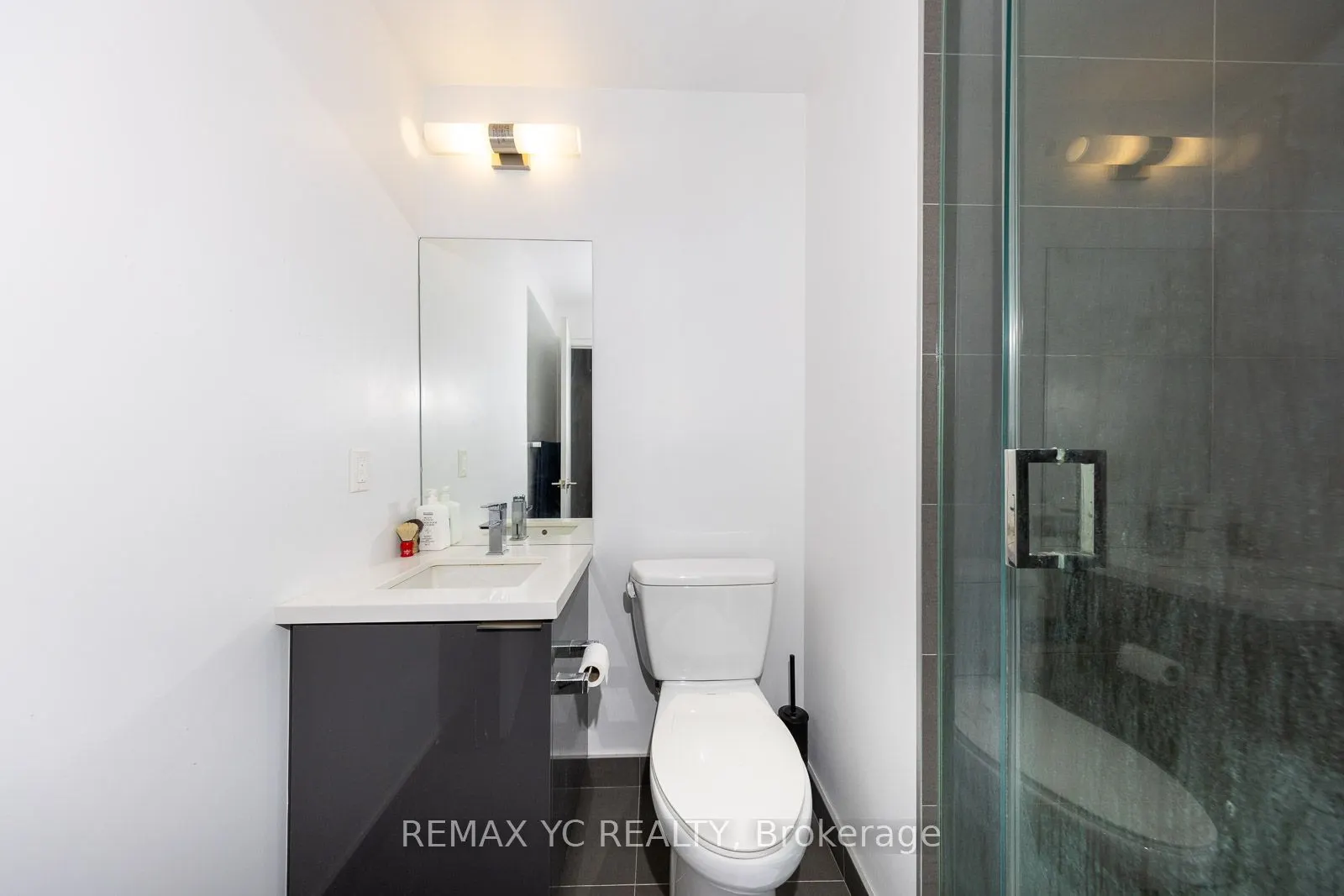 8 Eglinton Avenue E, #4801