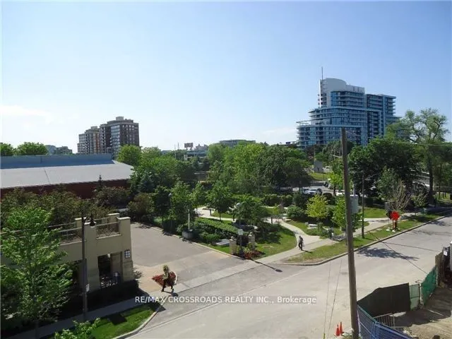 17 Kenaston Gardens, #414