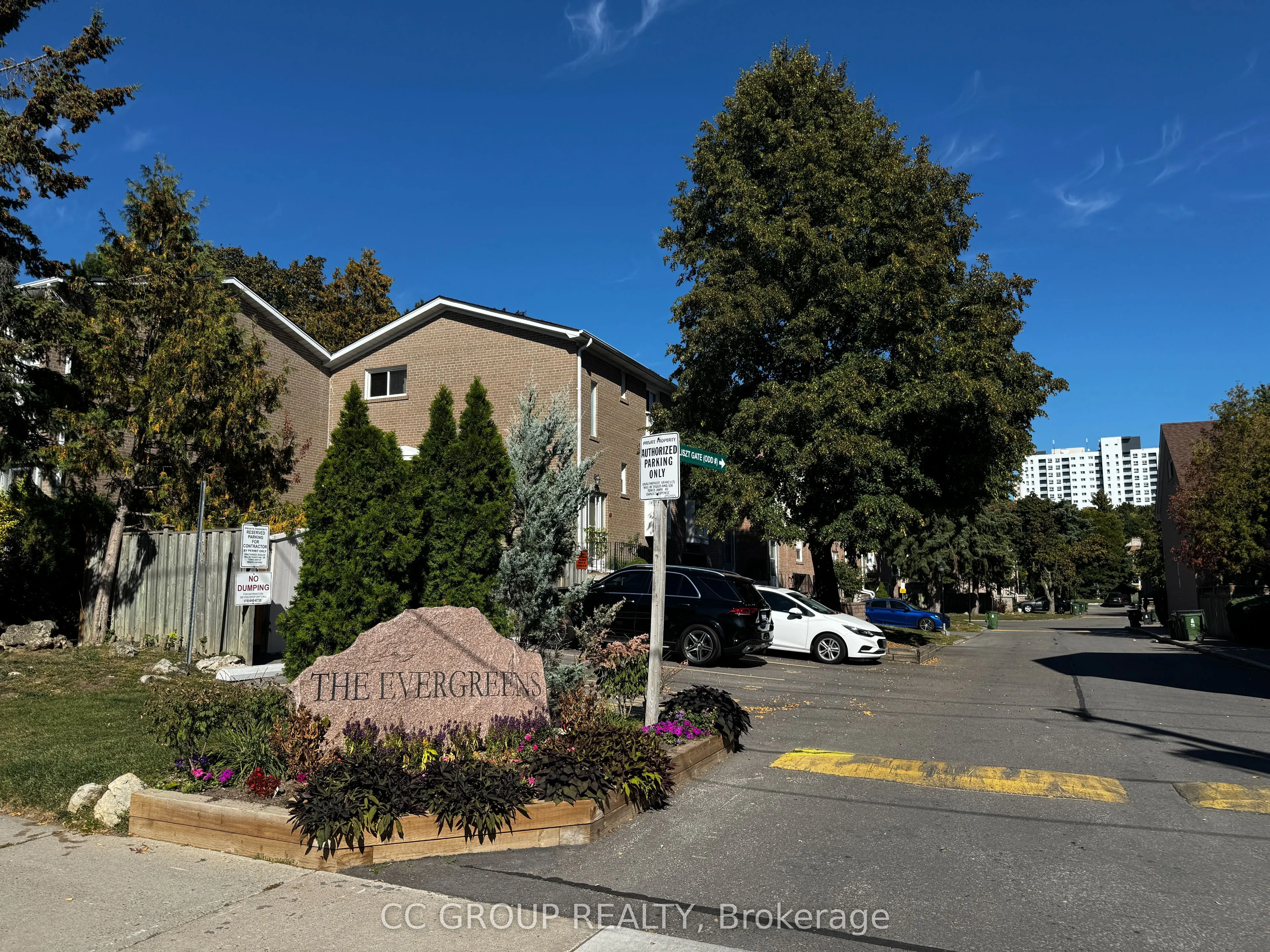 19 Liszt Gate, #302