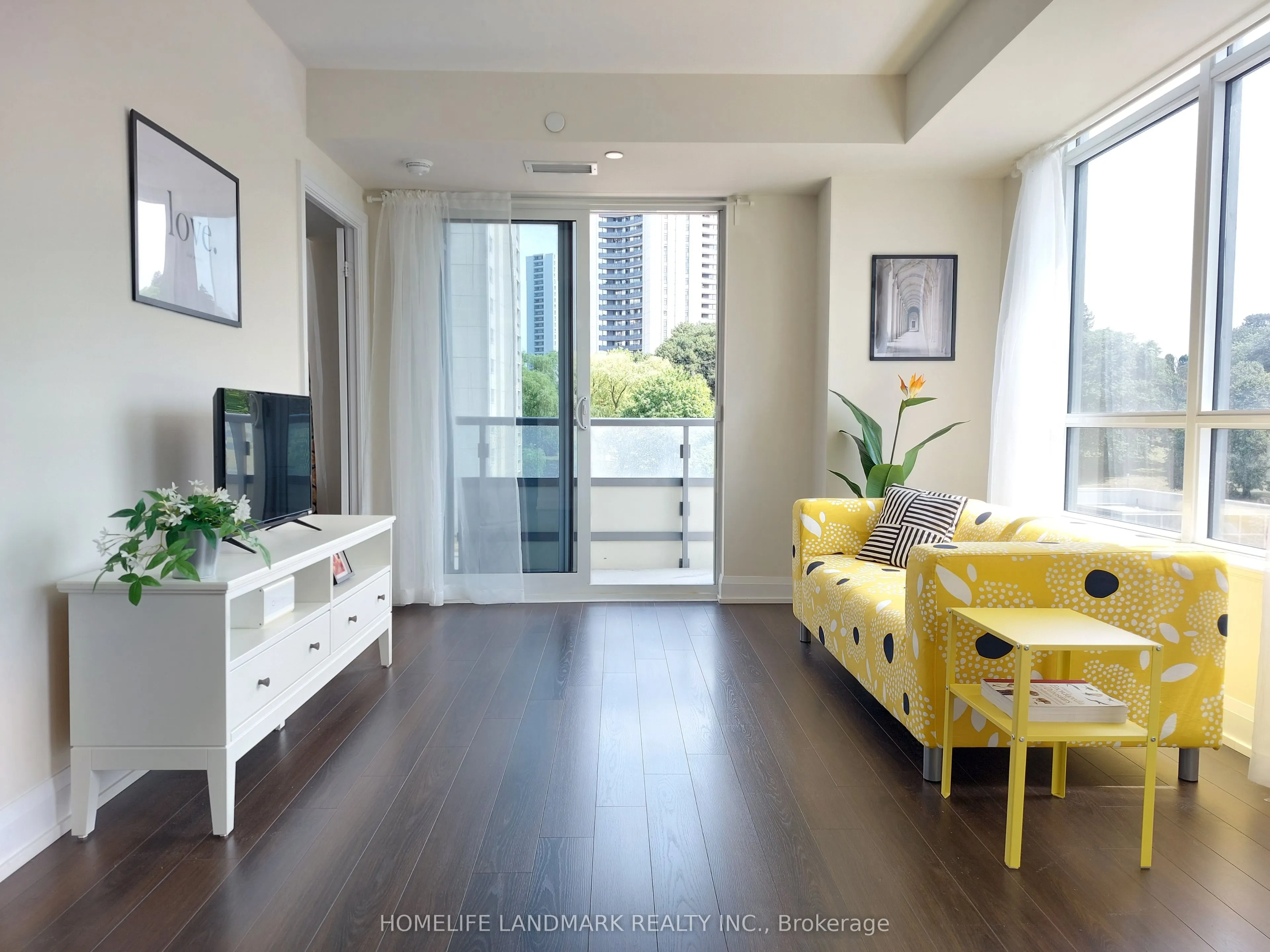 18 Graydon Hall Drive, #609