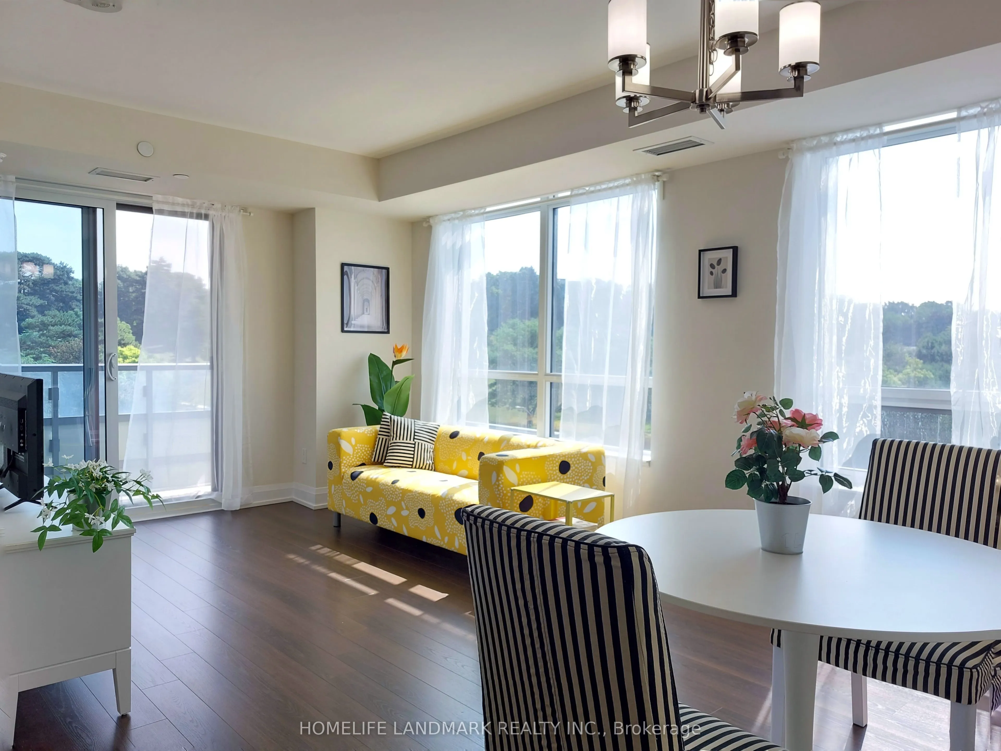 18 Graydon Hall Drive, #609