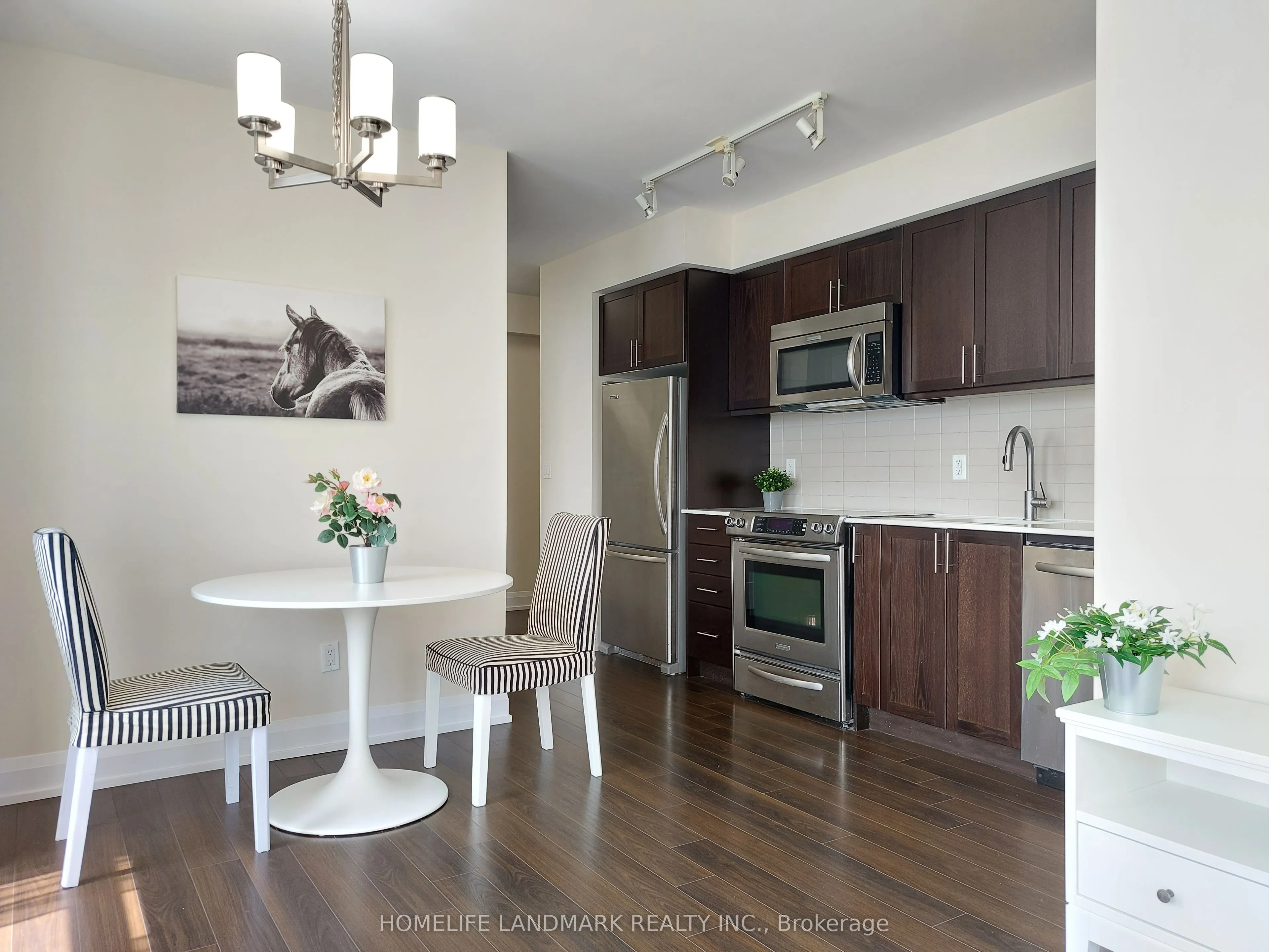 18 Graydon Hall Drive, #609
