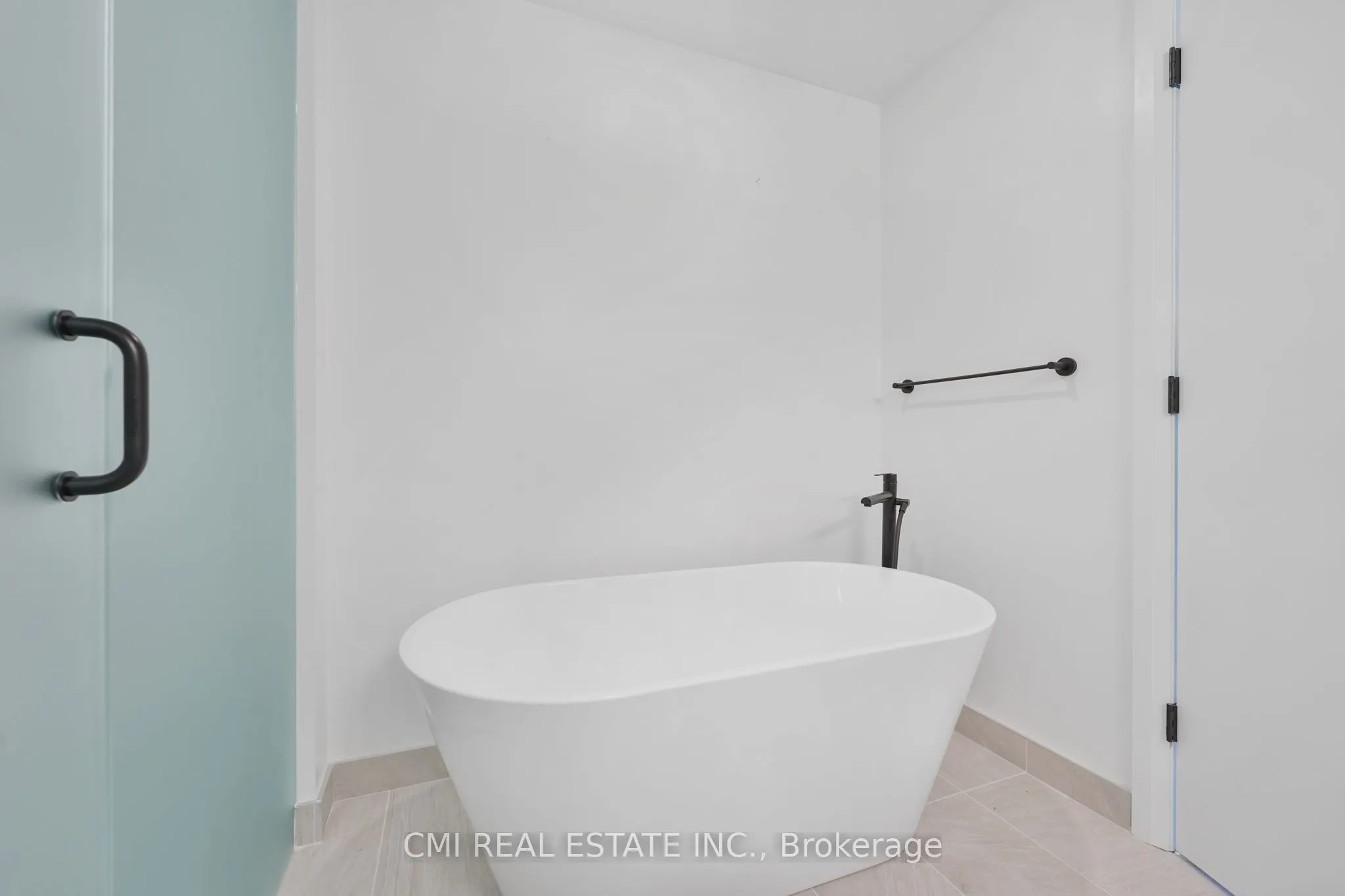 33 Frederick Todd Way, #1603