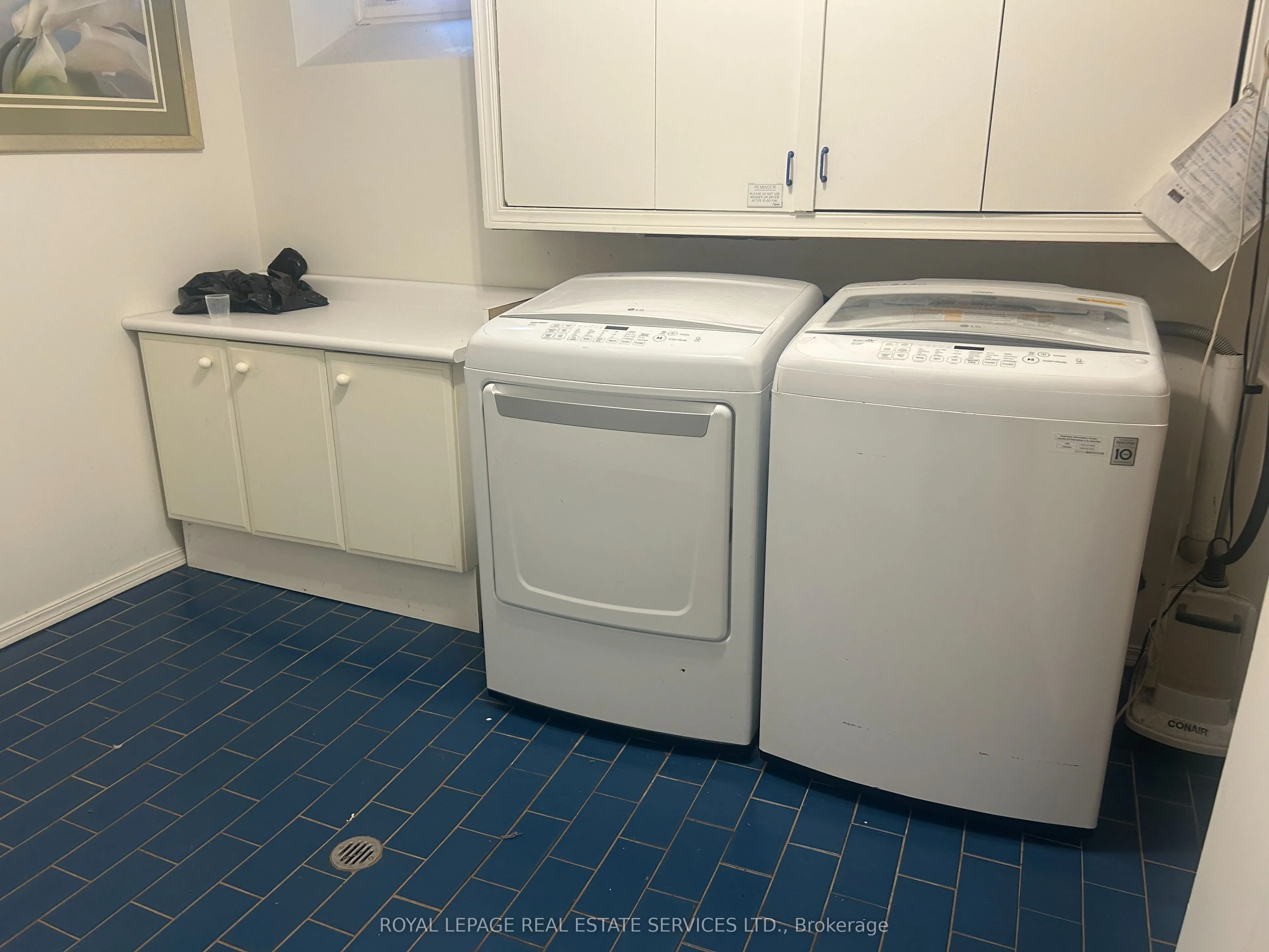 33 Woodlawn Avenue E, #L