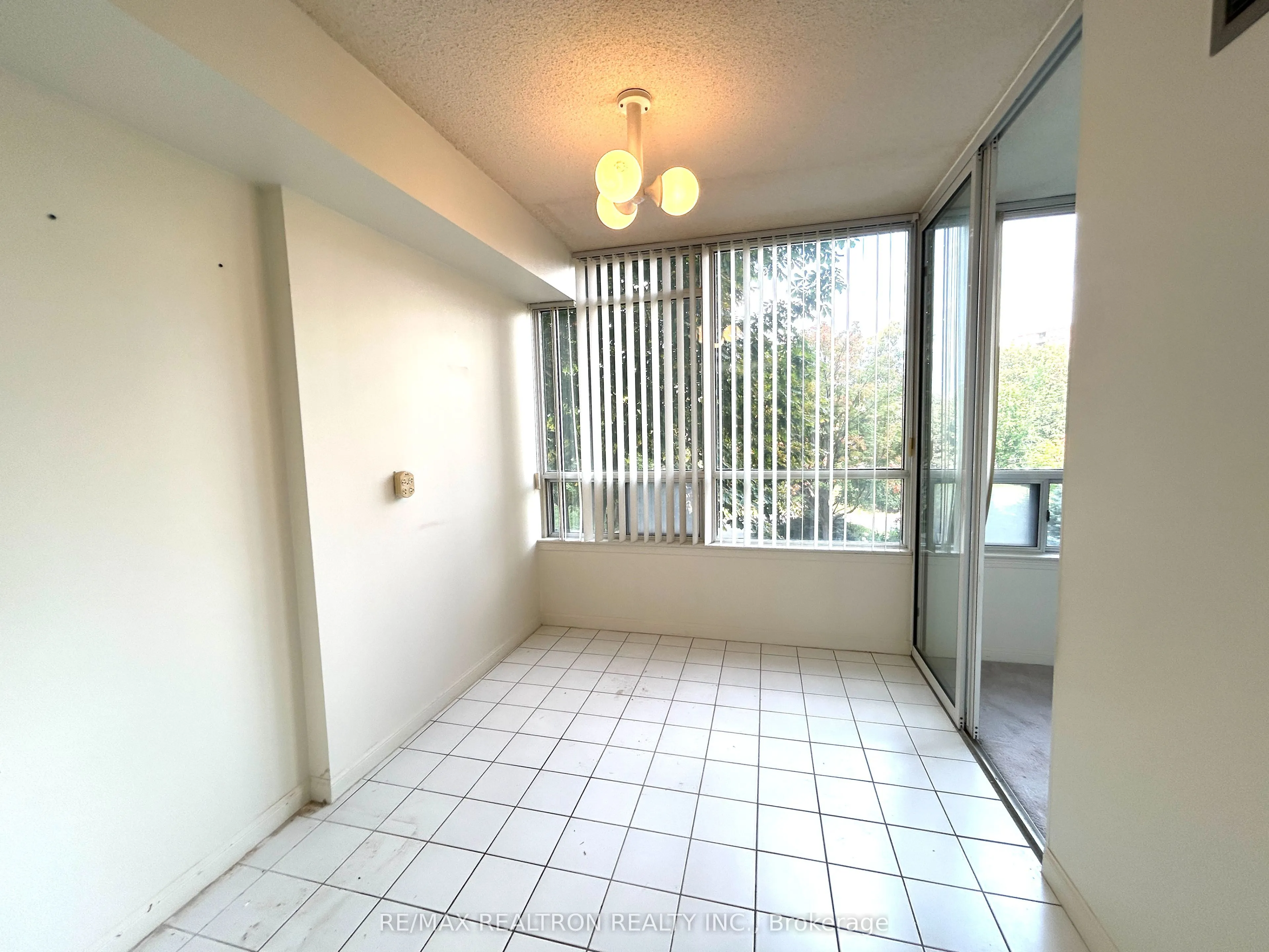 1131 Steeles Avenue W, #302