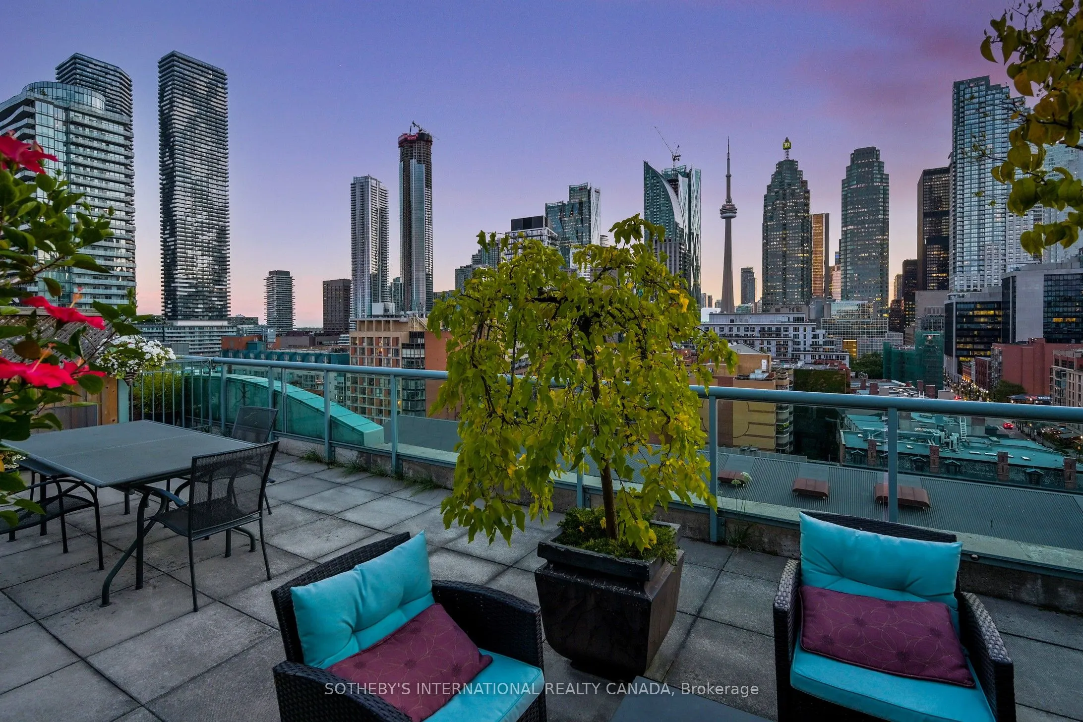 109 Front Street E, #PH39