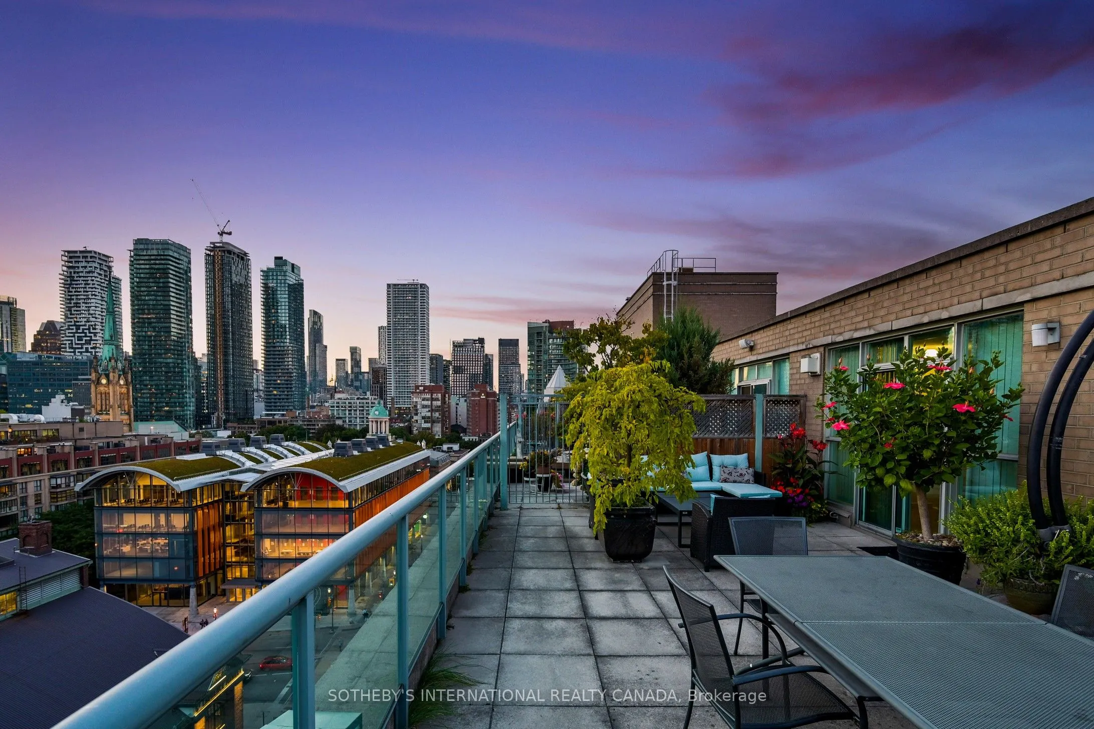 109 Front Street E, #PH39