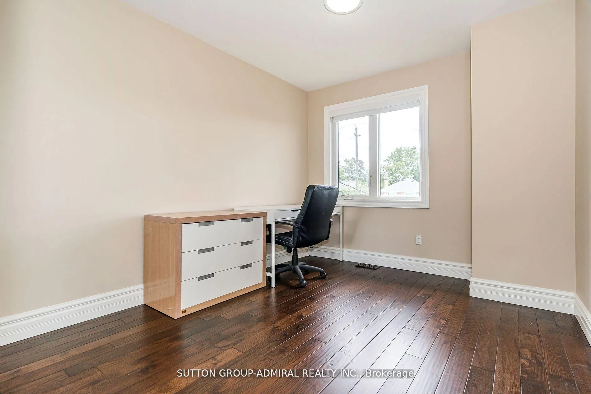 24 Ranee Avenue