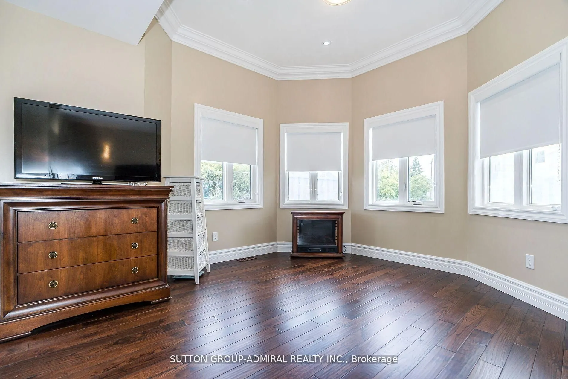 24 Ranee Avenue