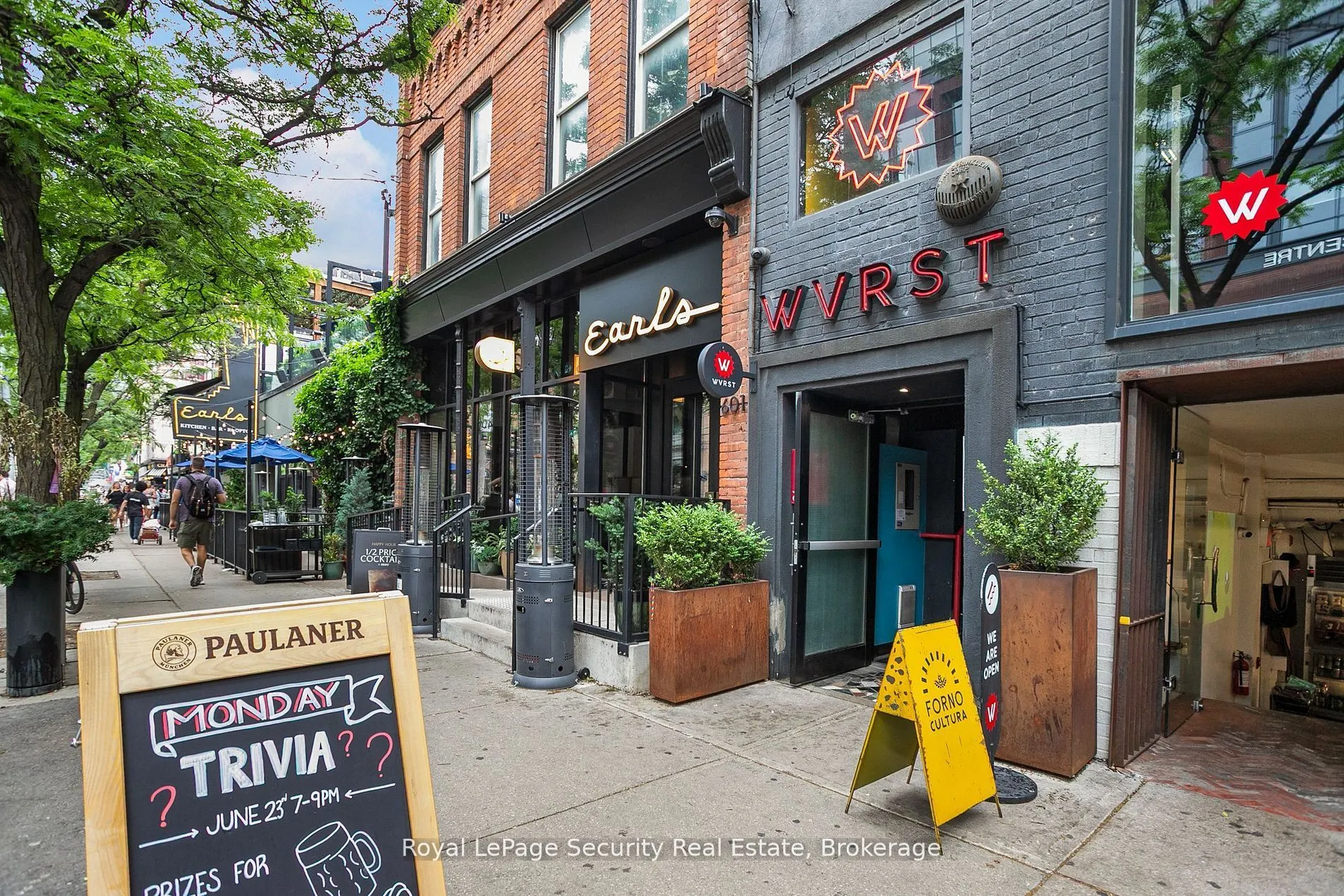 629 King Street, #320