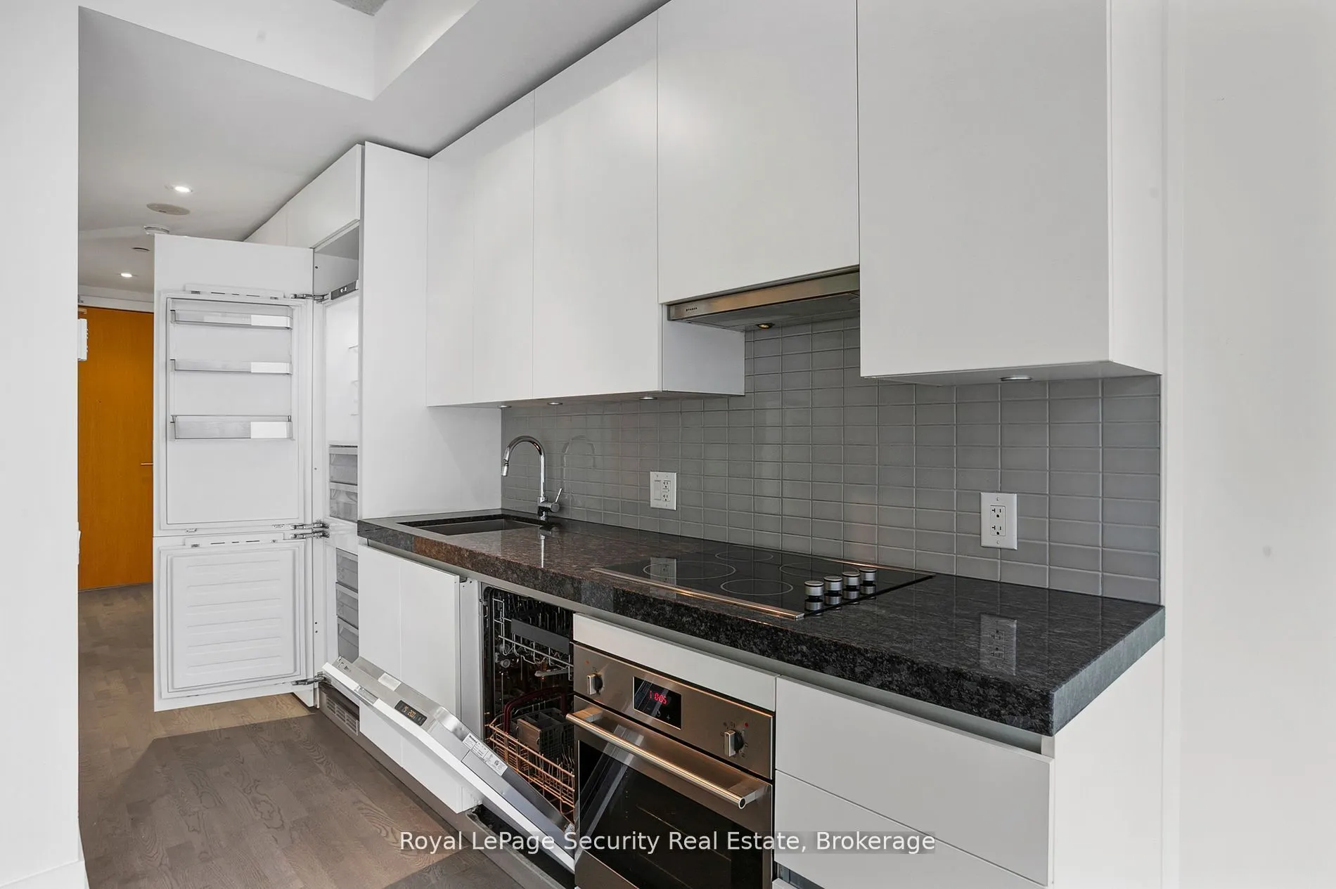 629 King Street, #320