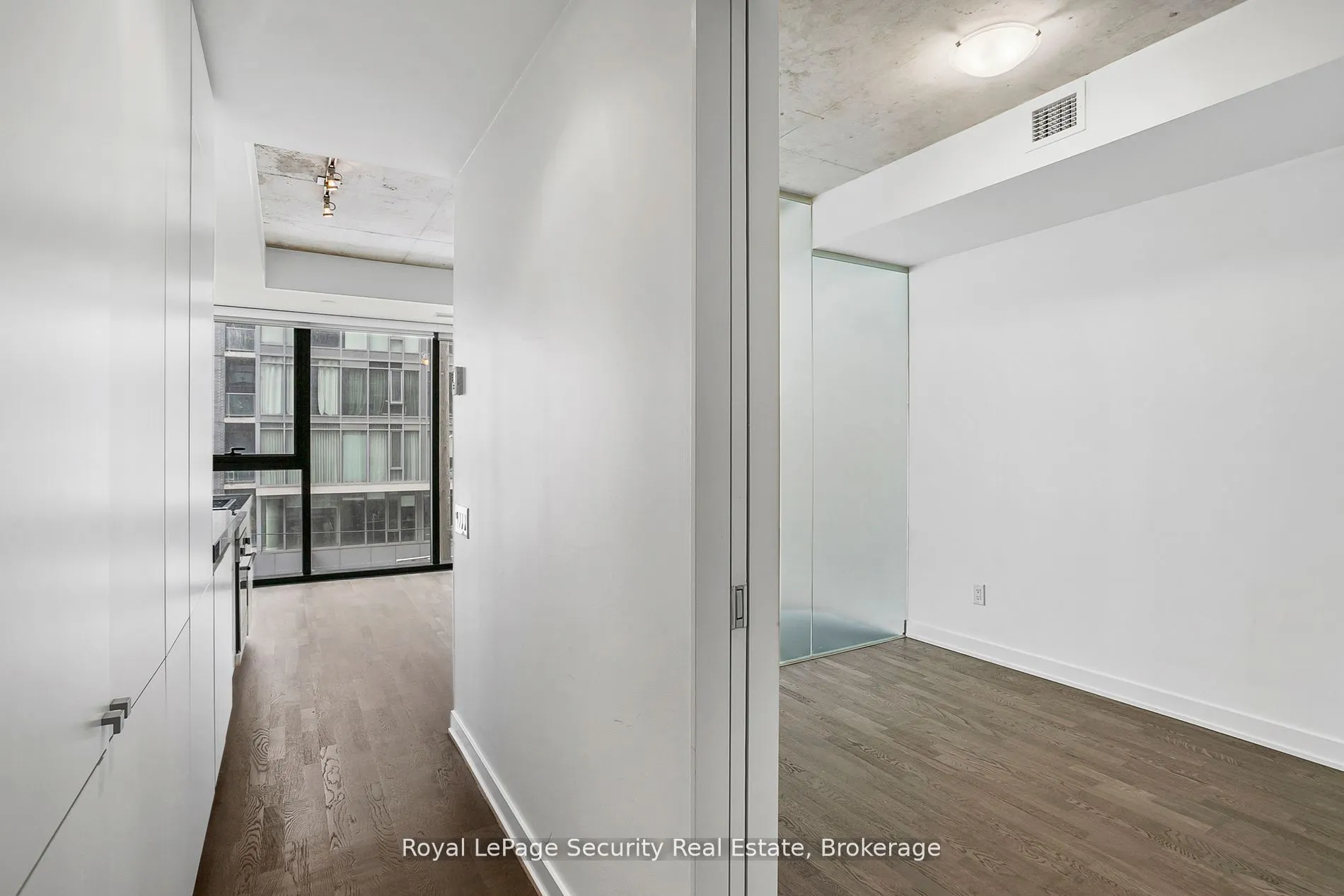 629 King Street, #320