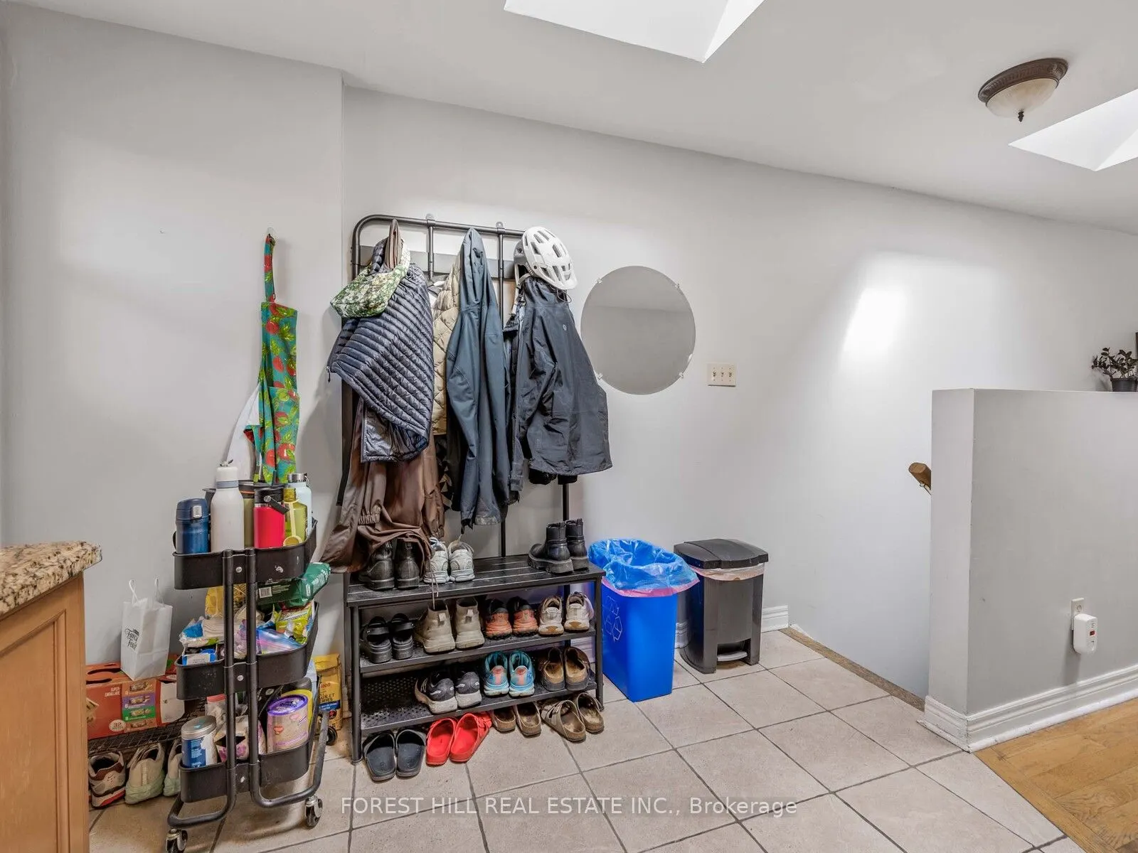 654 Euclid Avenue, #3