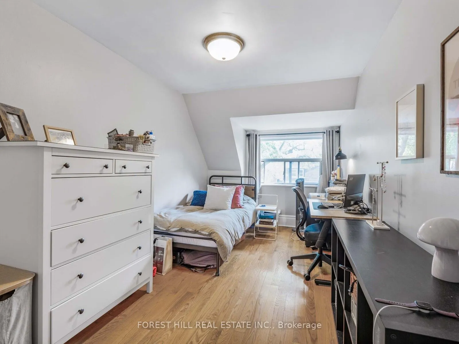 654 Euclid Avenue, #3