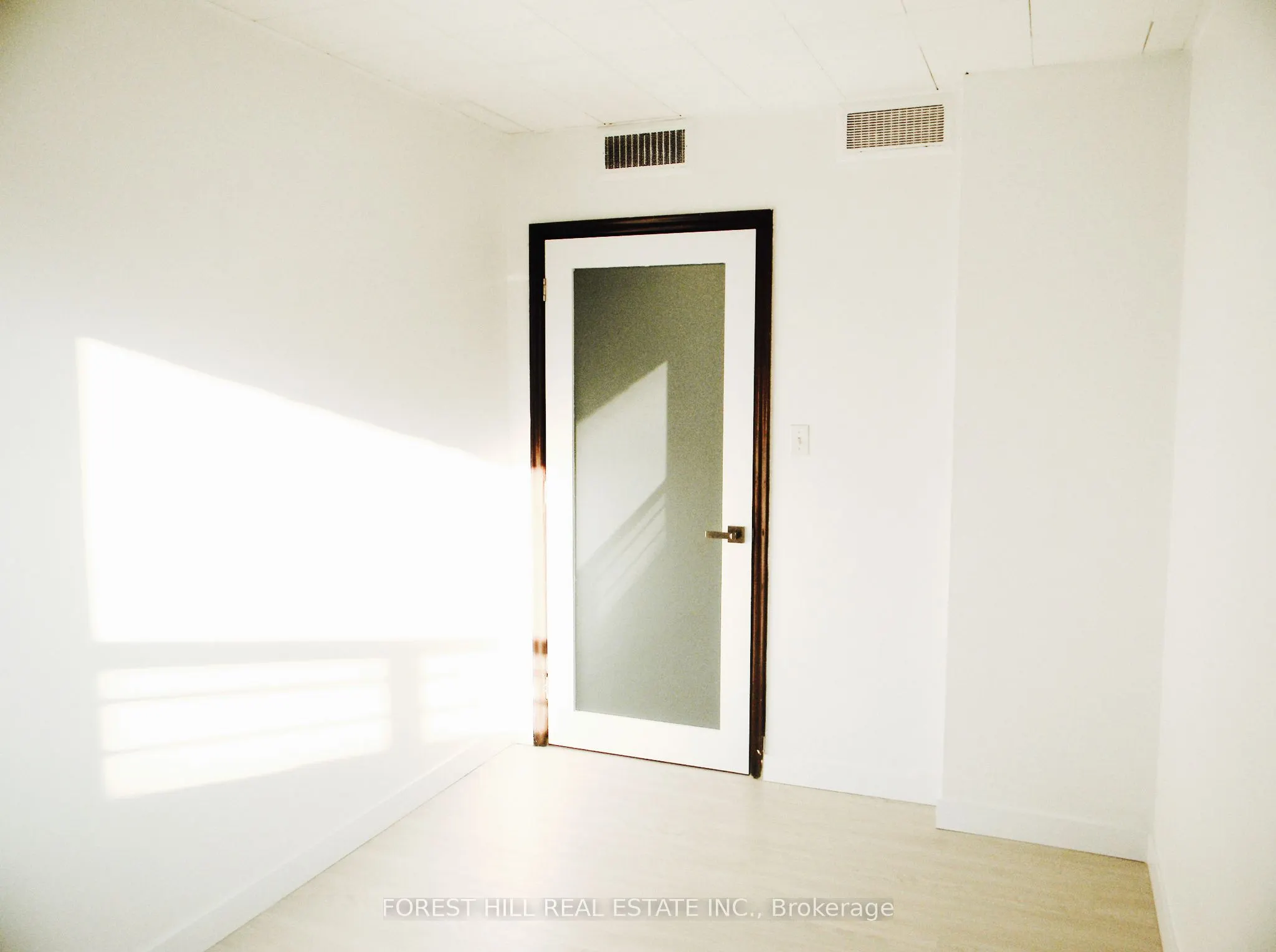 226 Bathurst Street, #200