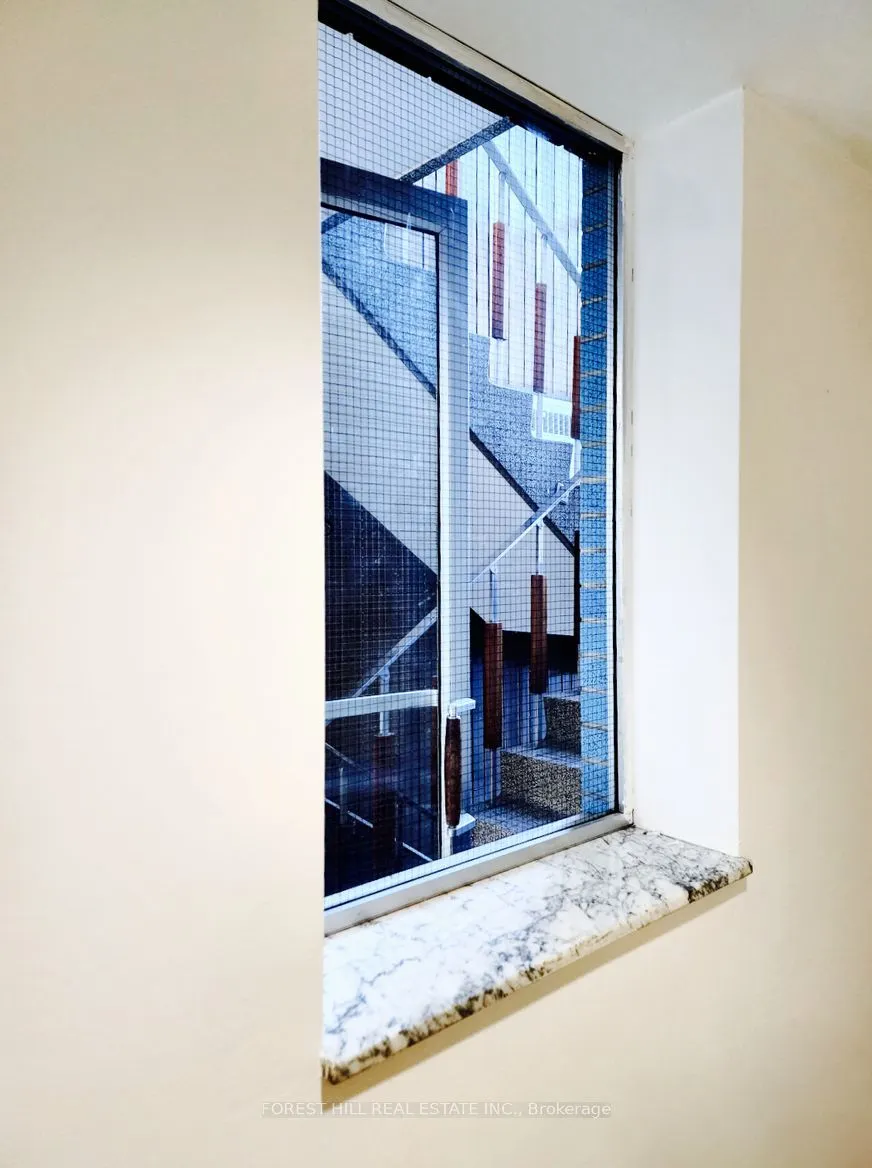 226 Bathurst Street, #200