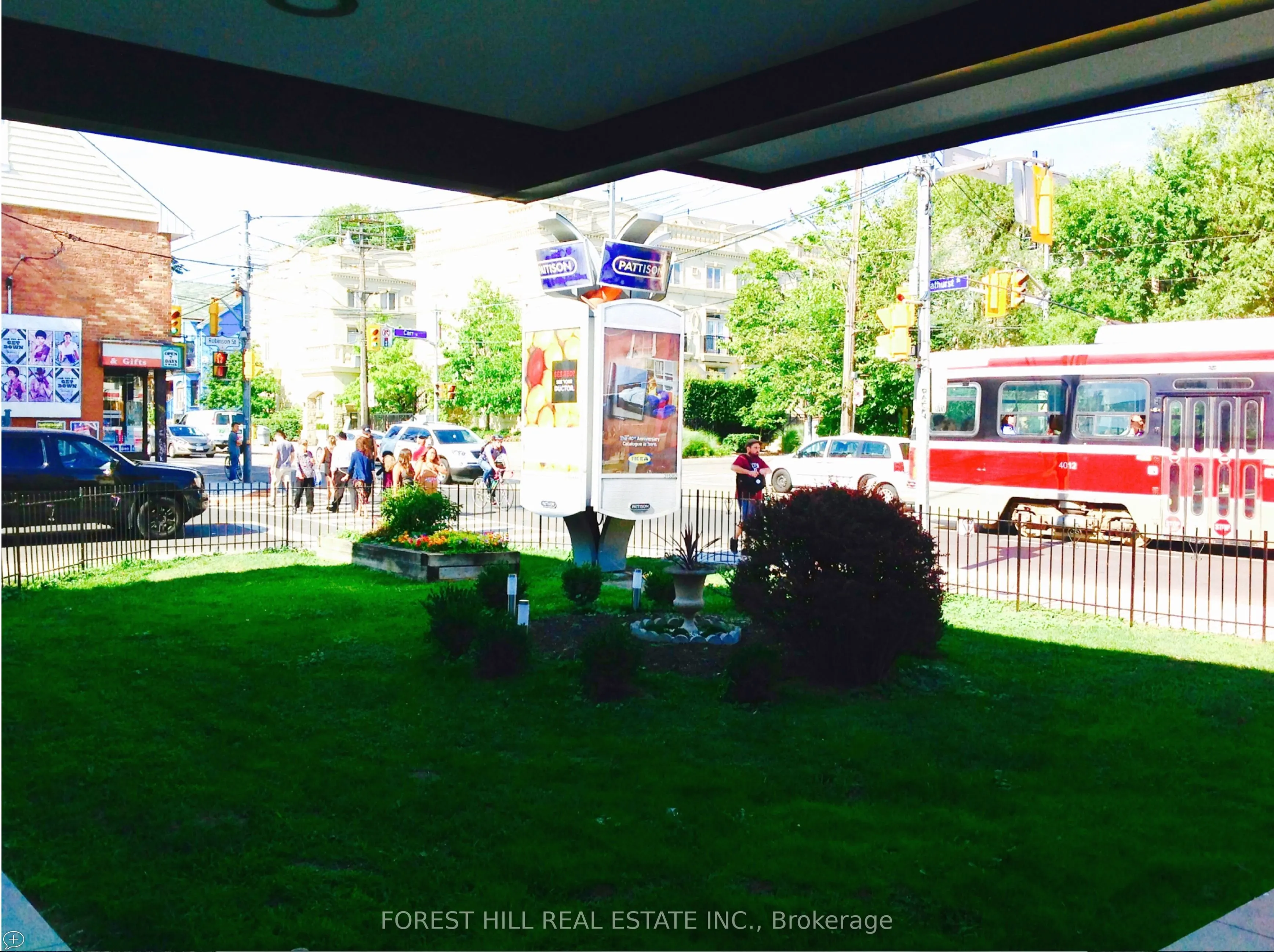 226 Bathurst Street, #200