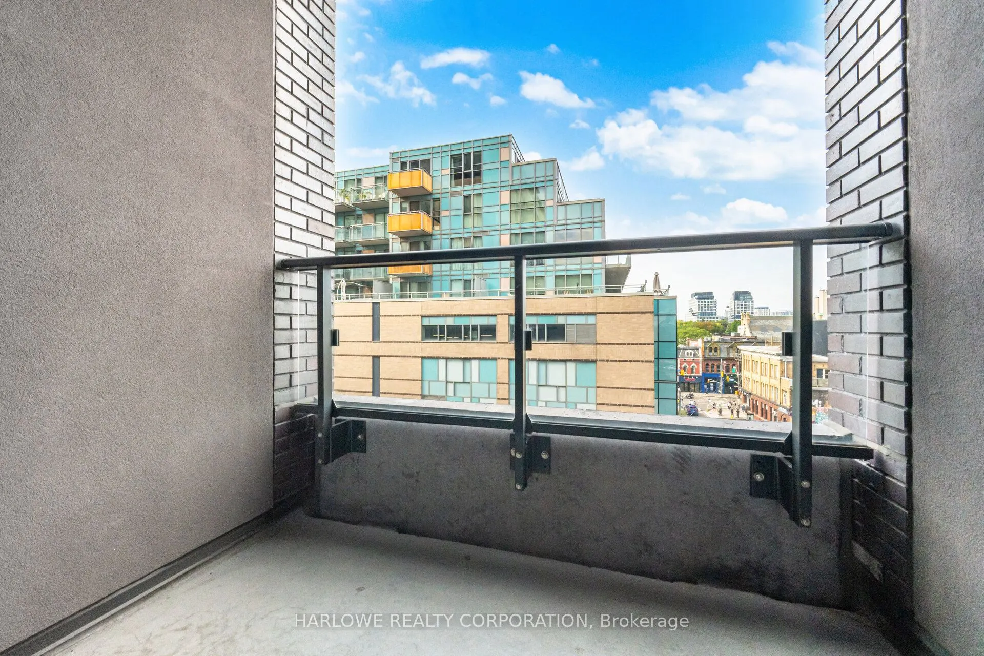 543 Richmond Street W, #609