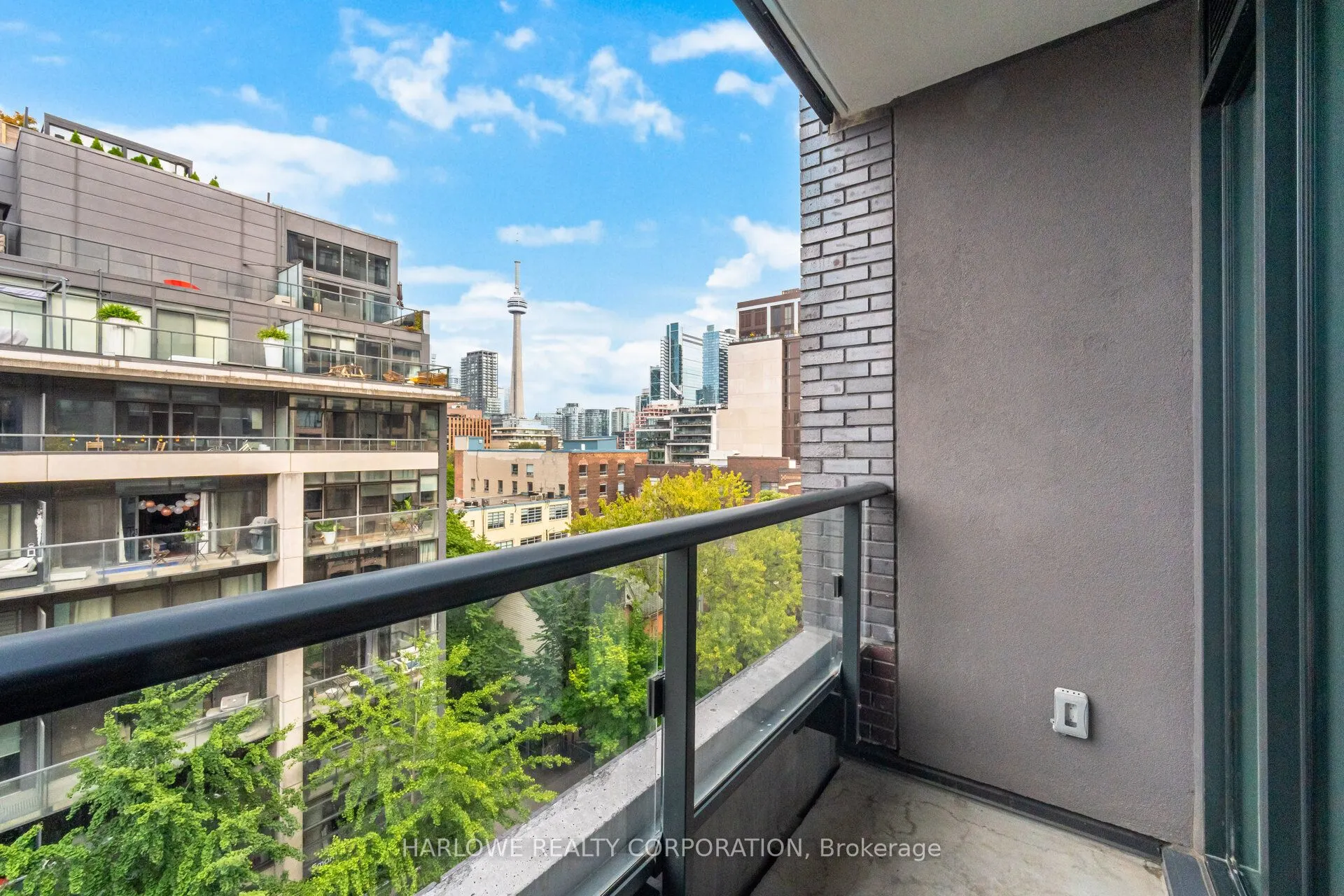 543 Richmond Street W, #609
