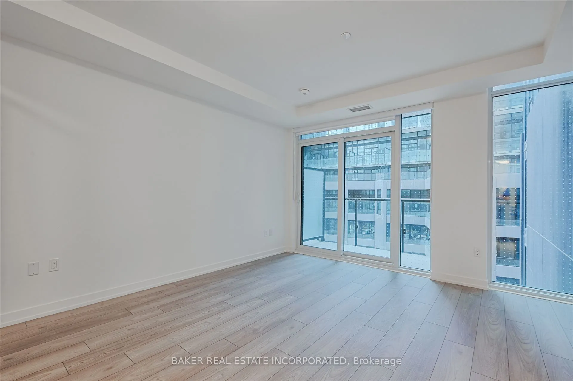 223 Redpath Avenue, #701