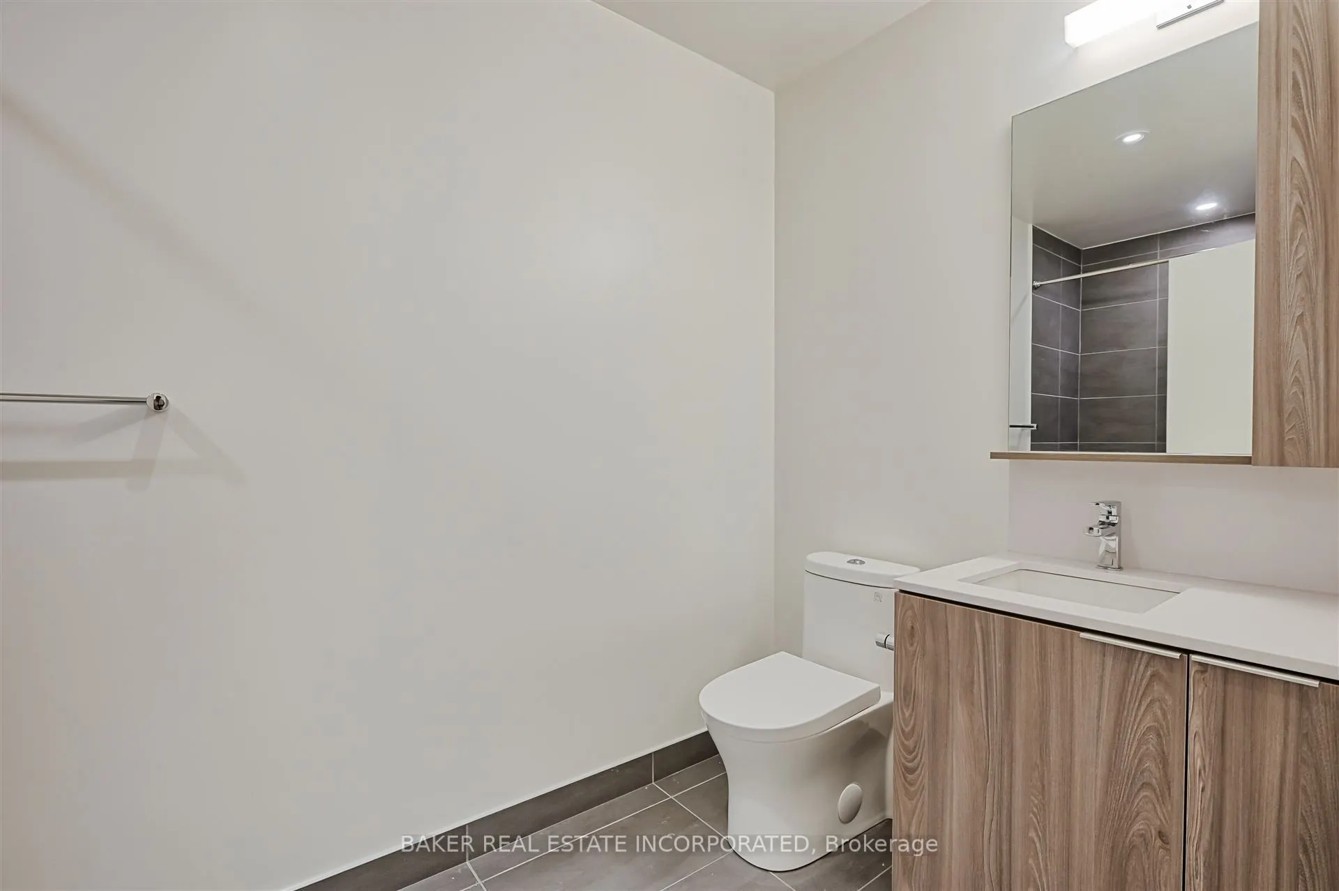 223 Redpath Avenue, #701