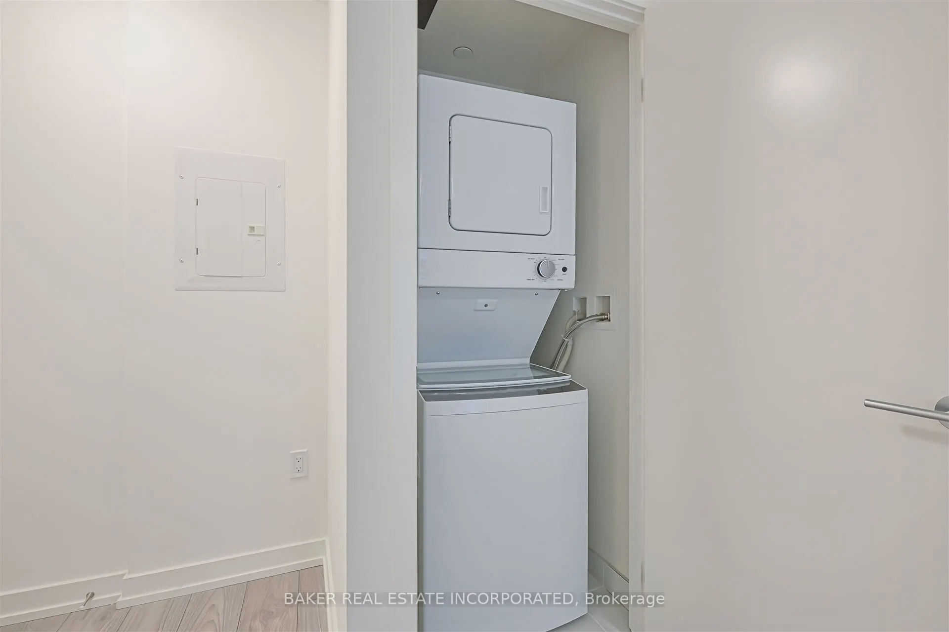 223 Redpath Avenue, #701