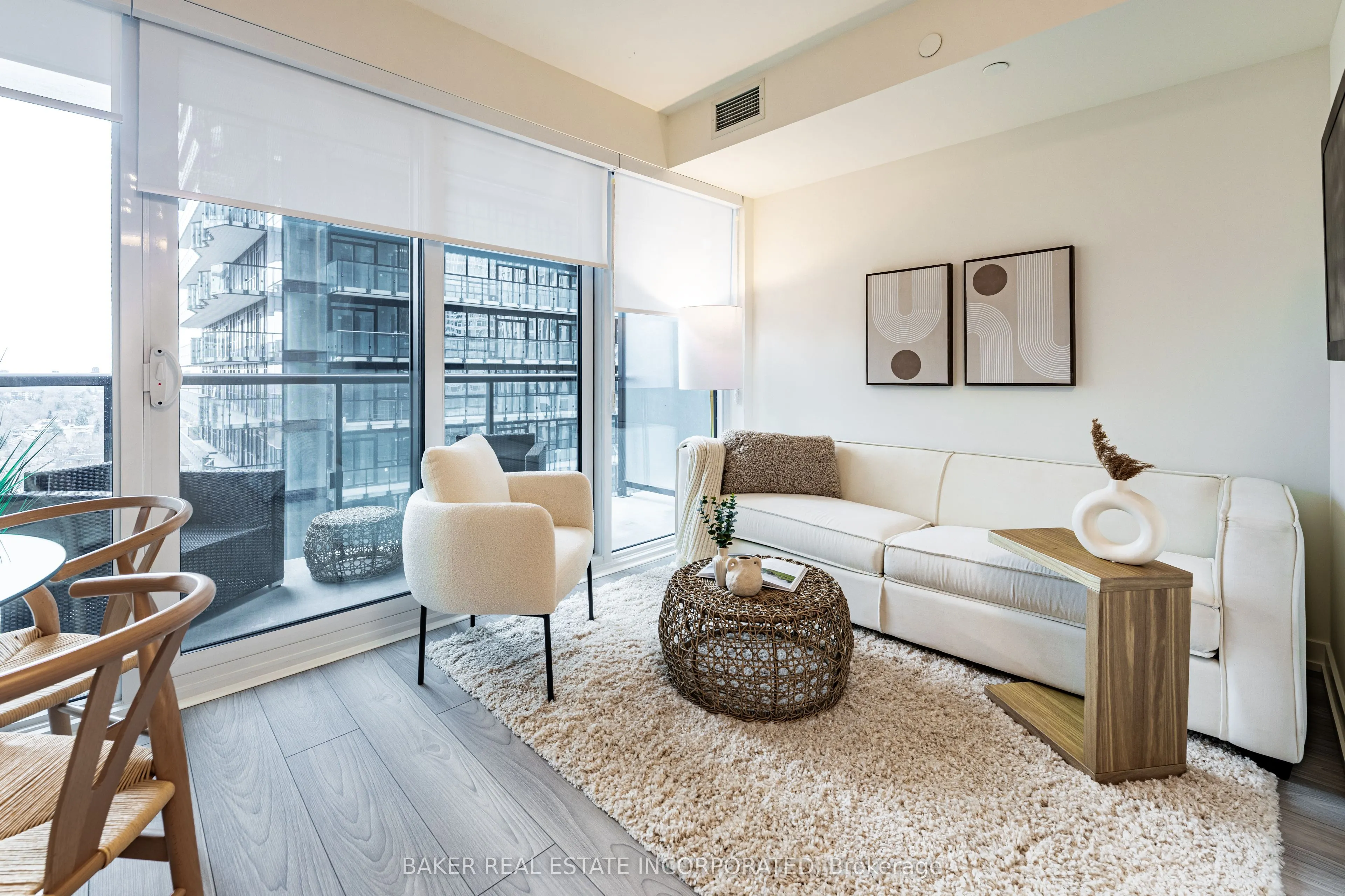 223 Redpath Avenue, #607