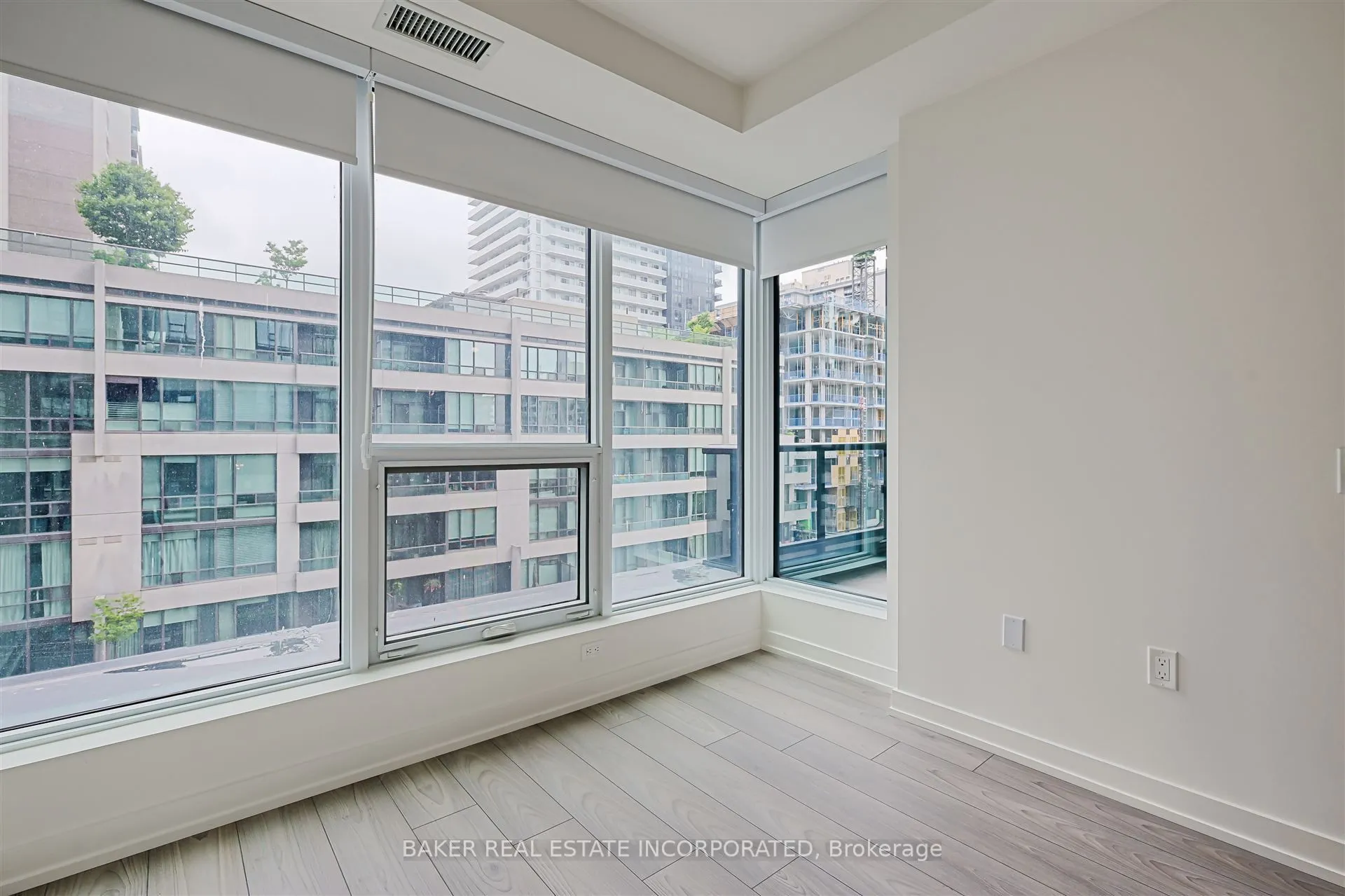 223 Redpath Avenue, #605