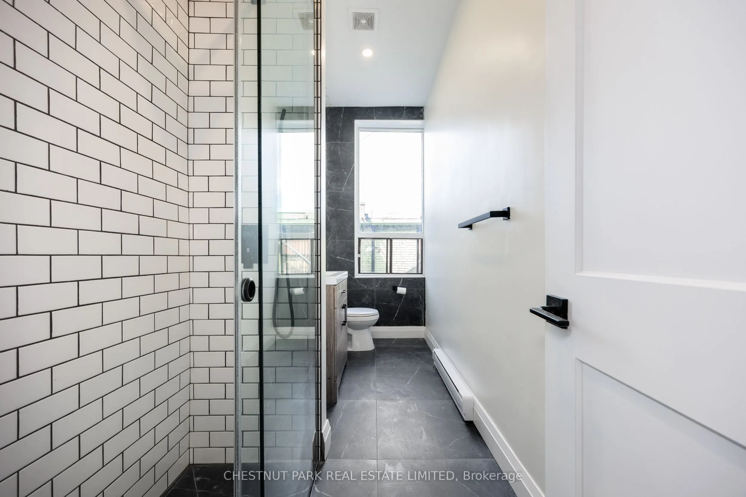 414 Spadina Avenue, #2
