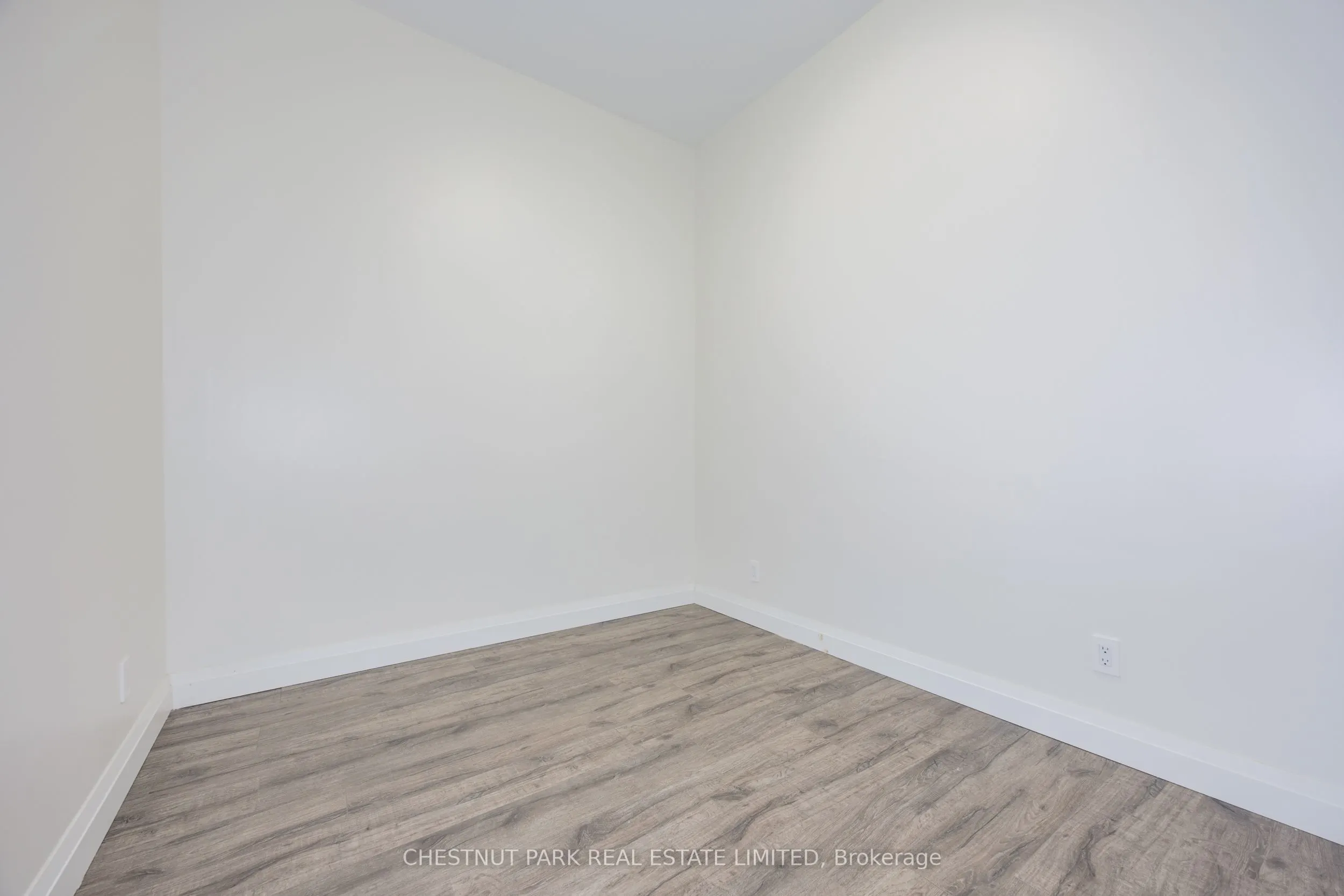 414 Spadina Avenue, #2