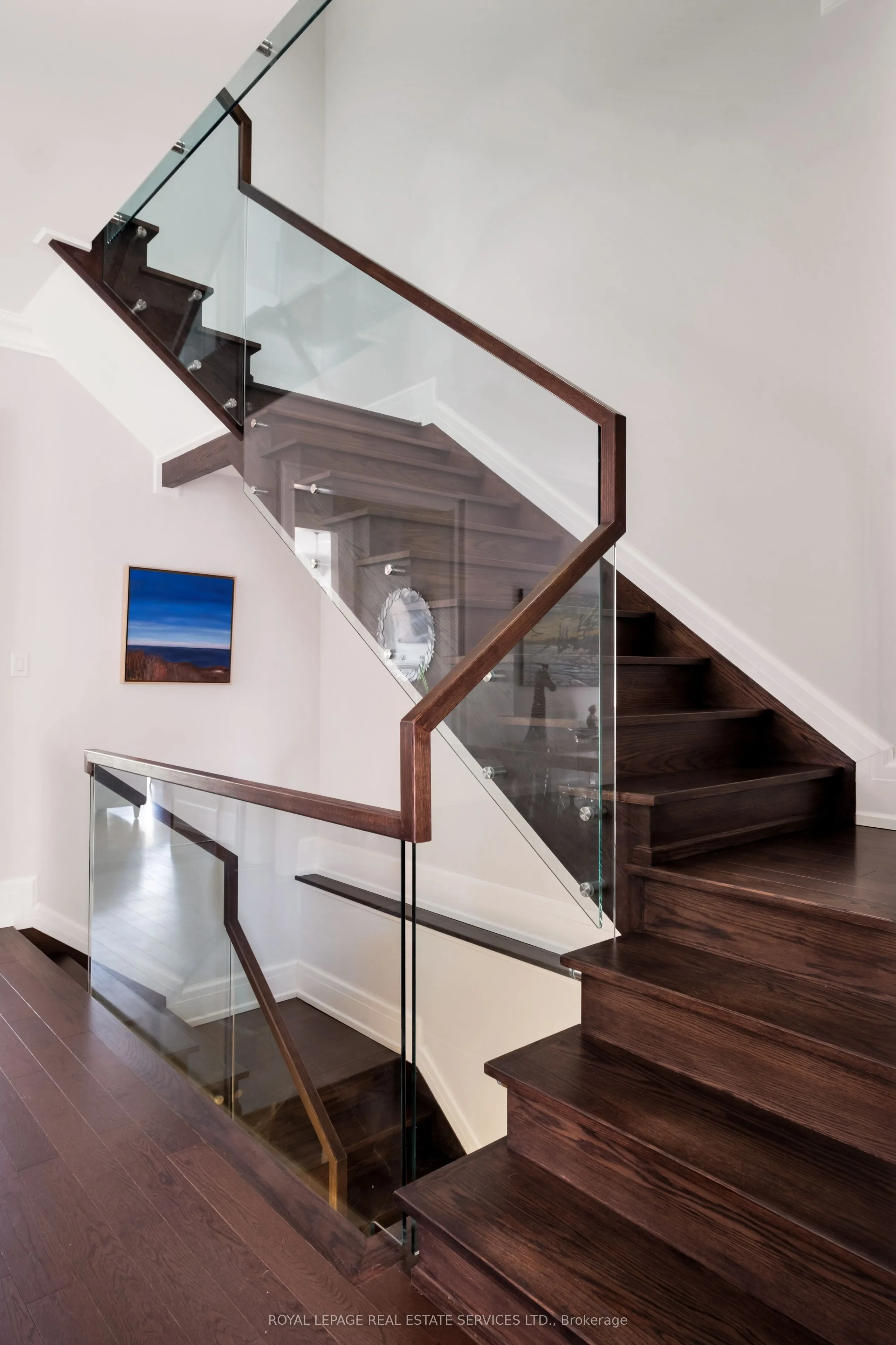 390 Walmer Road W