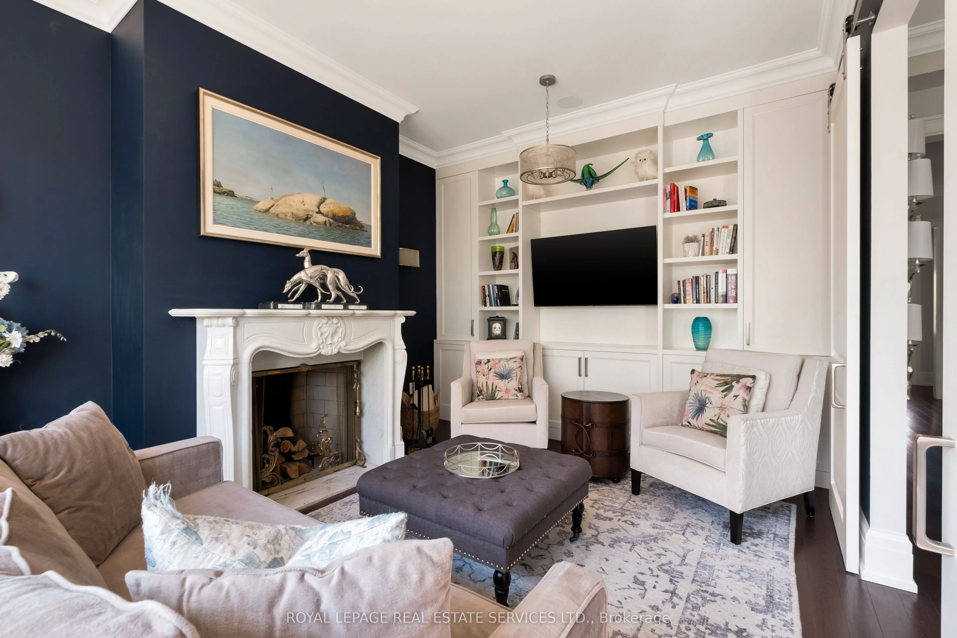 390 Walmer Road W