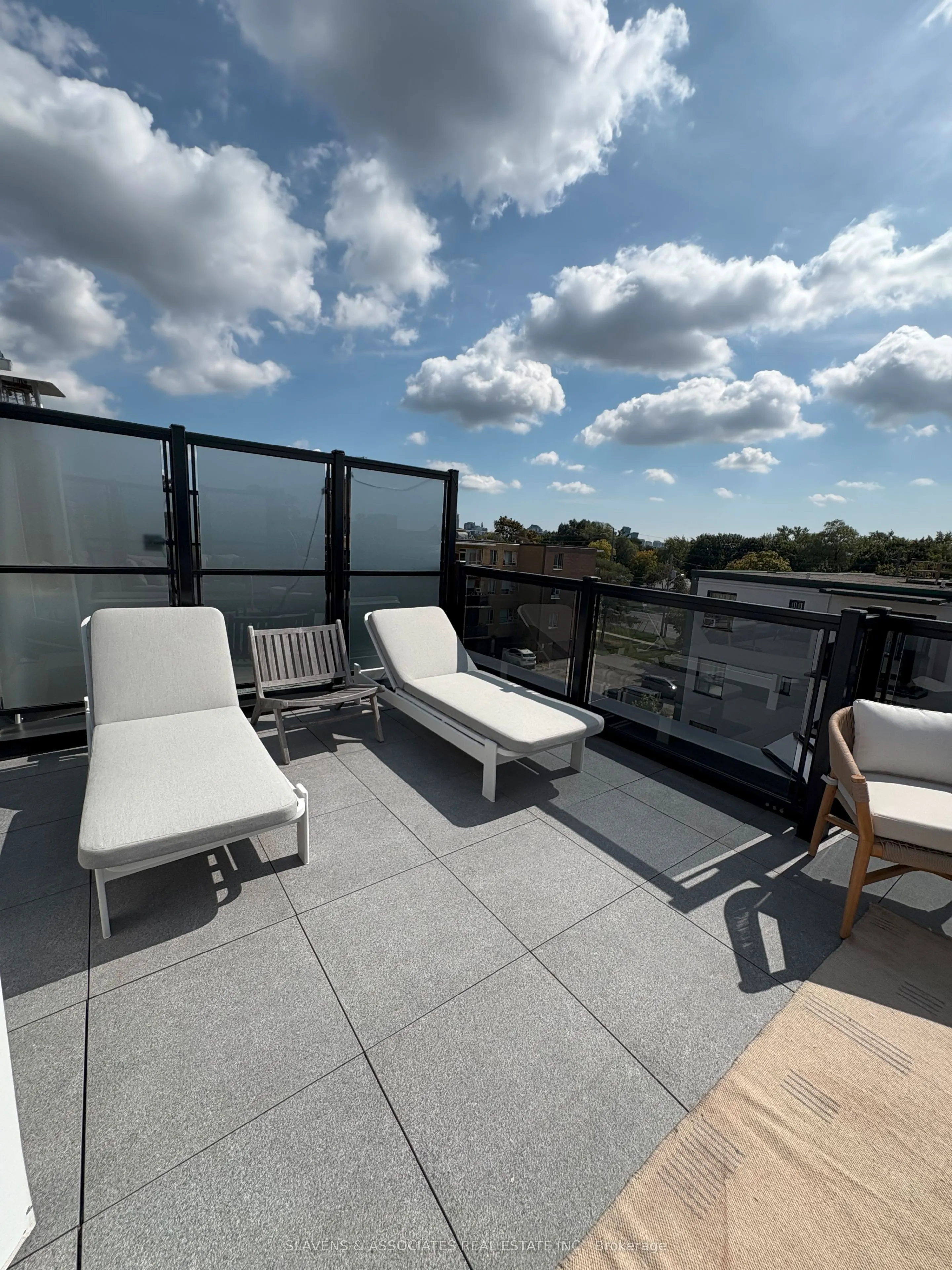 15 Brenthall Avenue, #18
