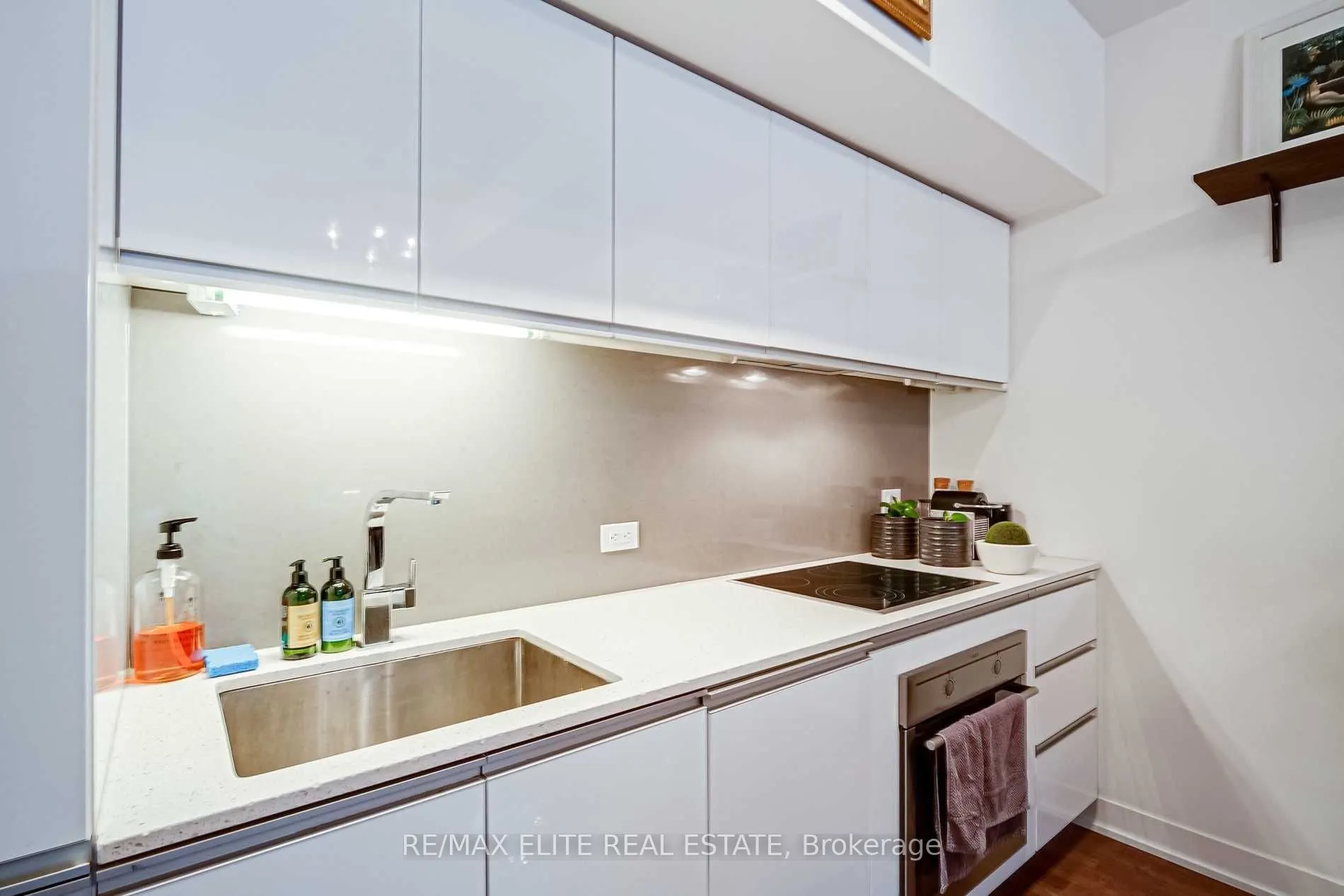 20 Minowan Miikan Lane, #330