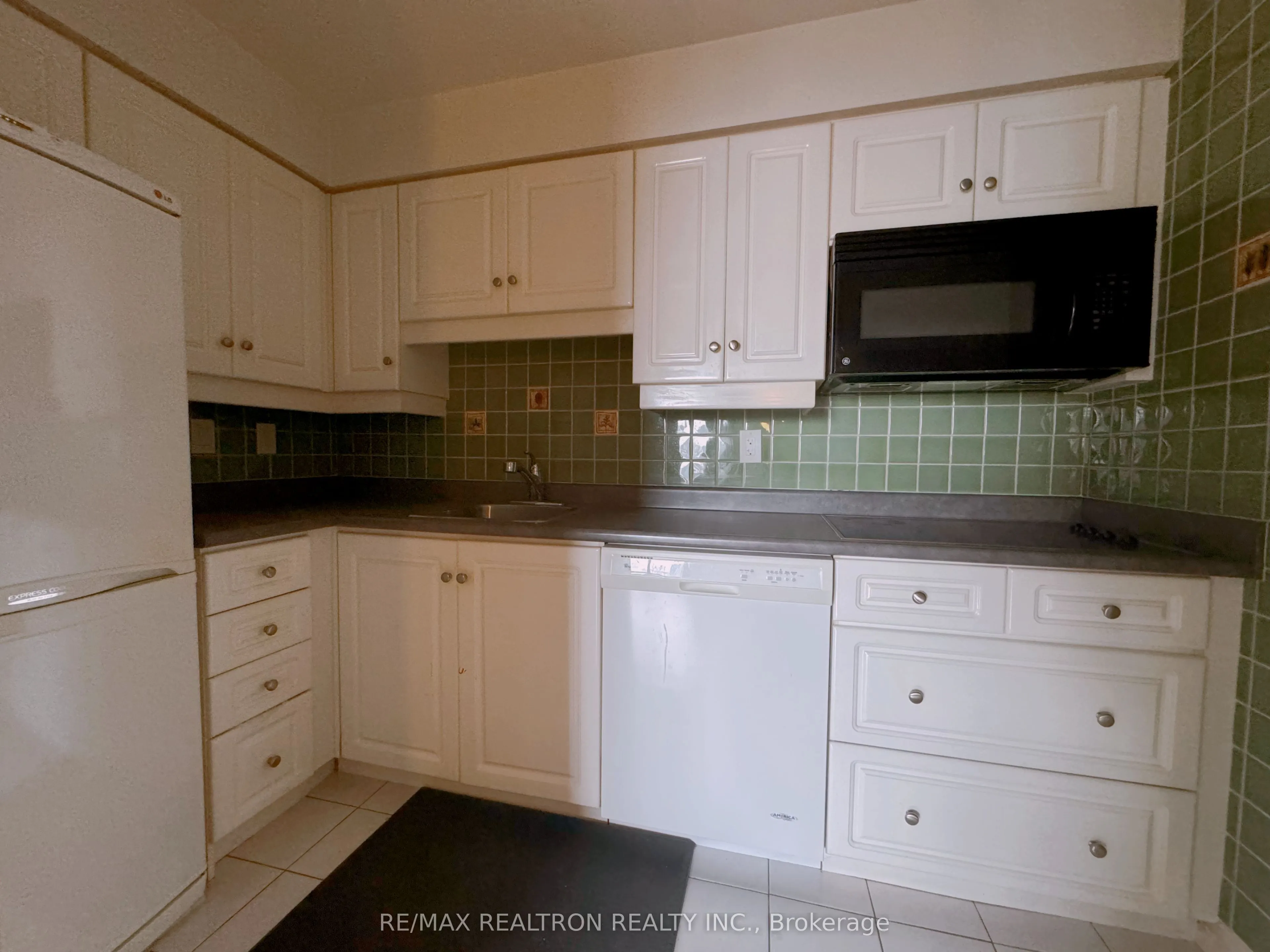 40 Scollard Street, #1606