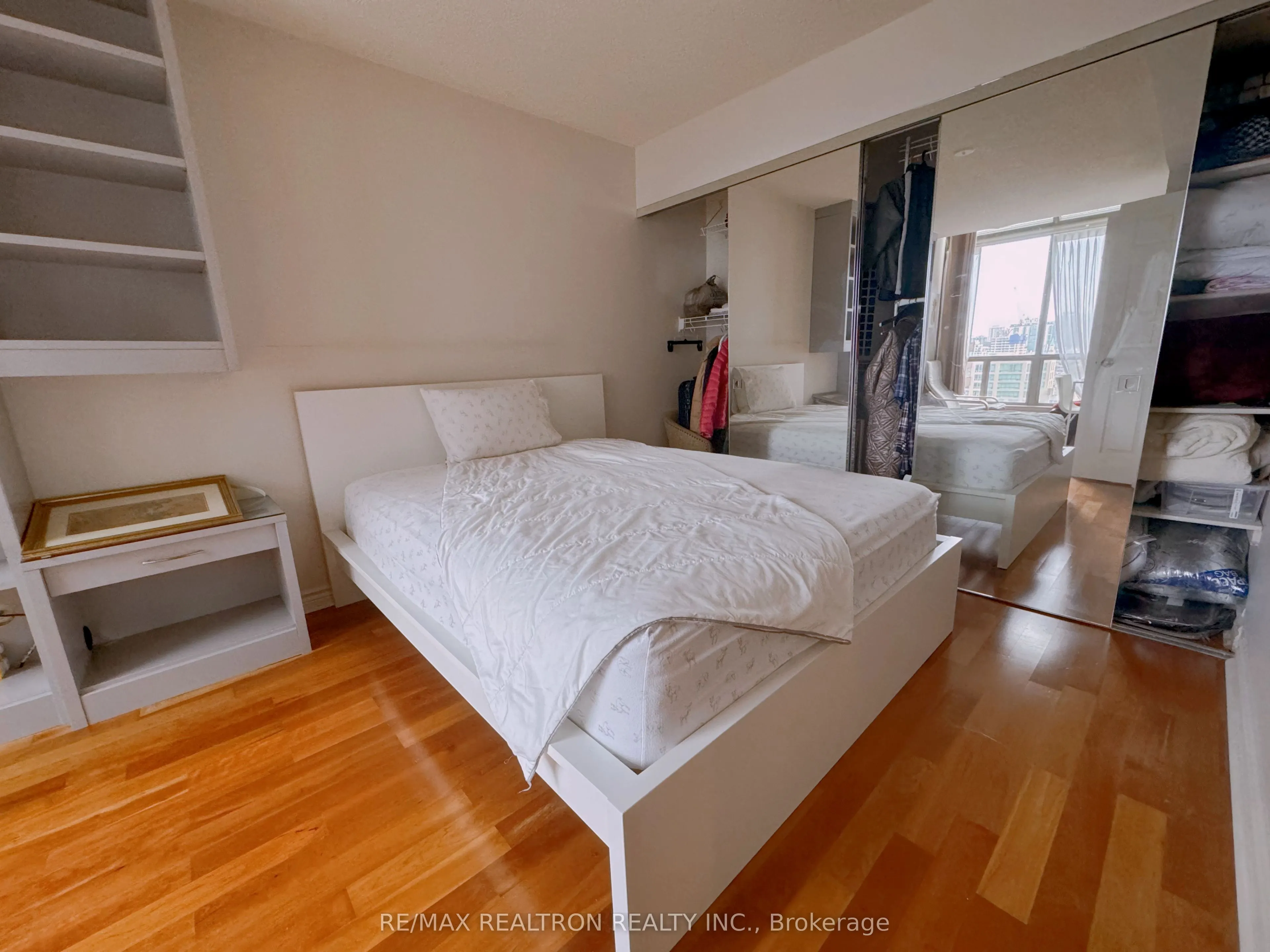 40 Scollard Street, #1606