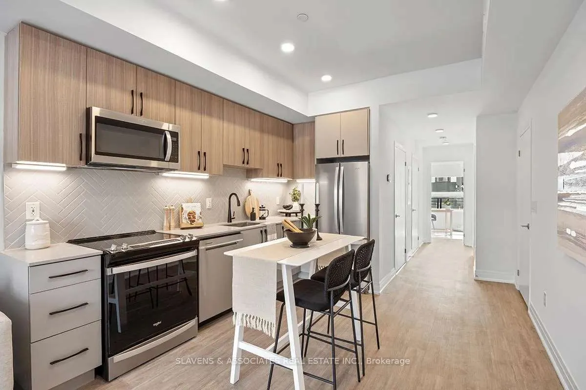 15 Brenthall Avenue, #23