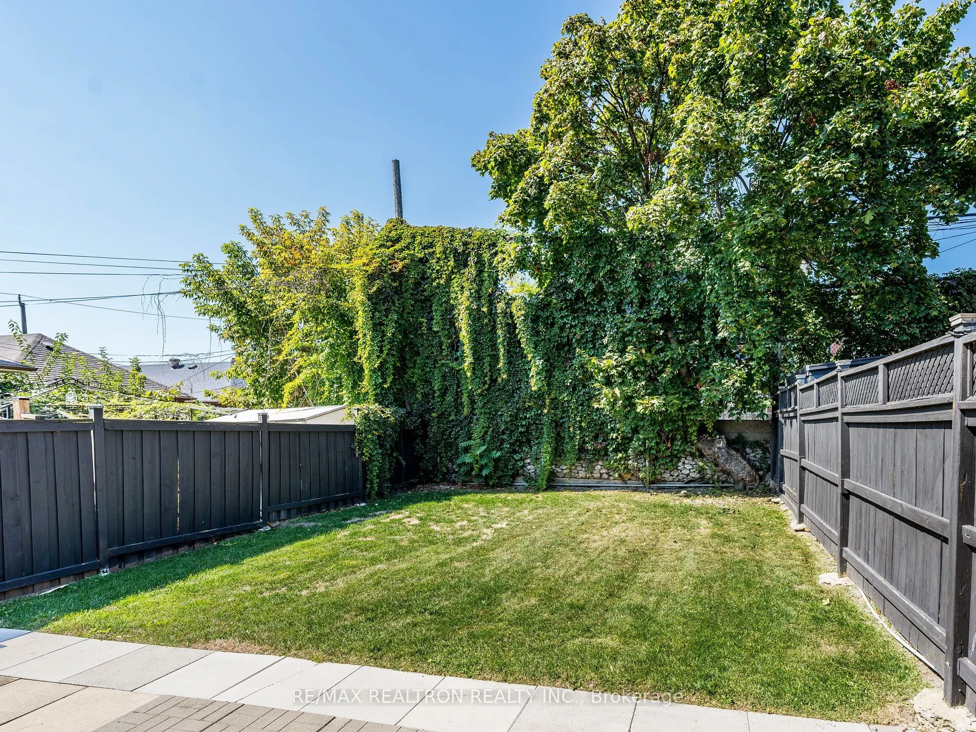 6 Greyton Crescent