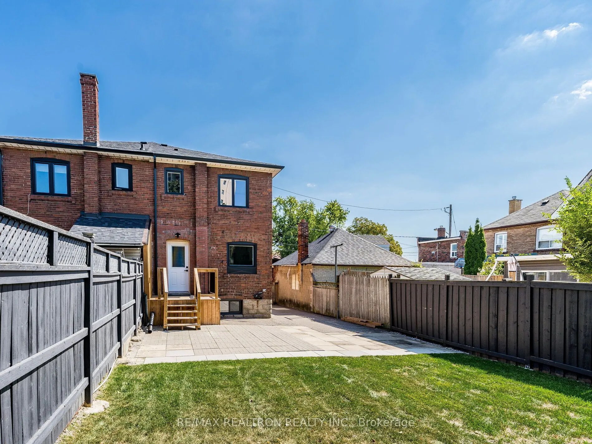 6 Greyton Crescent