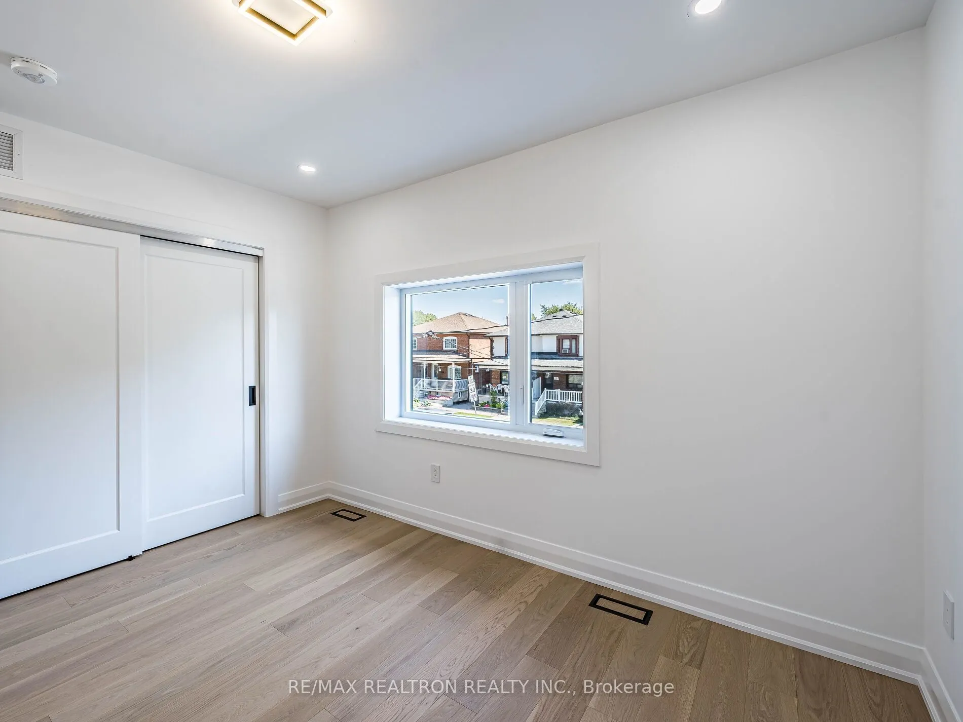 6 Greyton Crescent