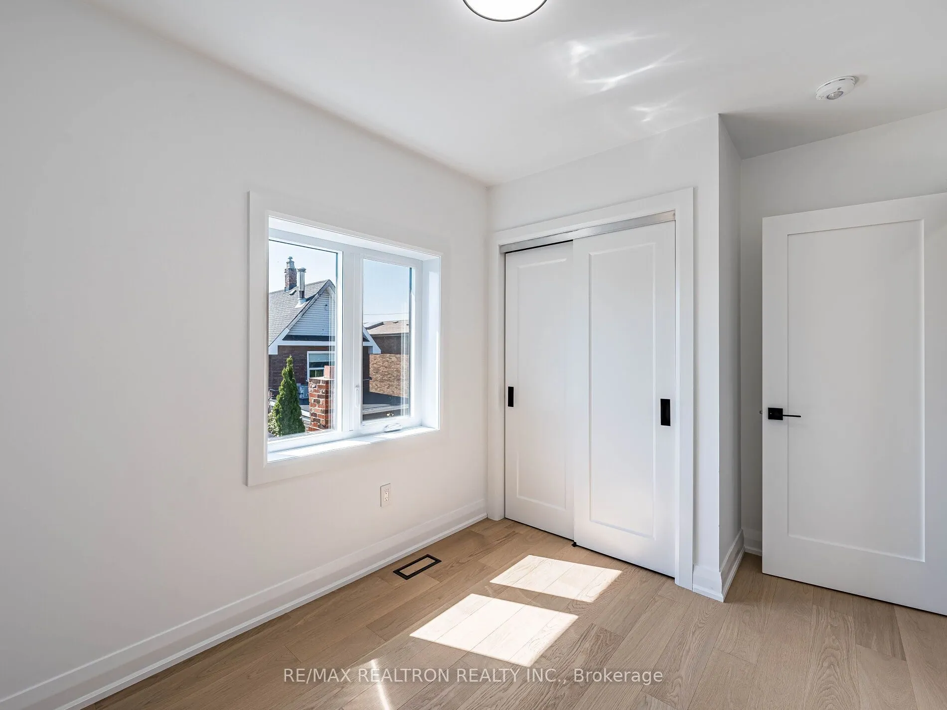 6 Greyton Crescent