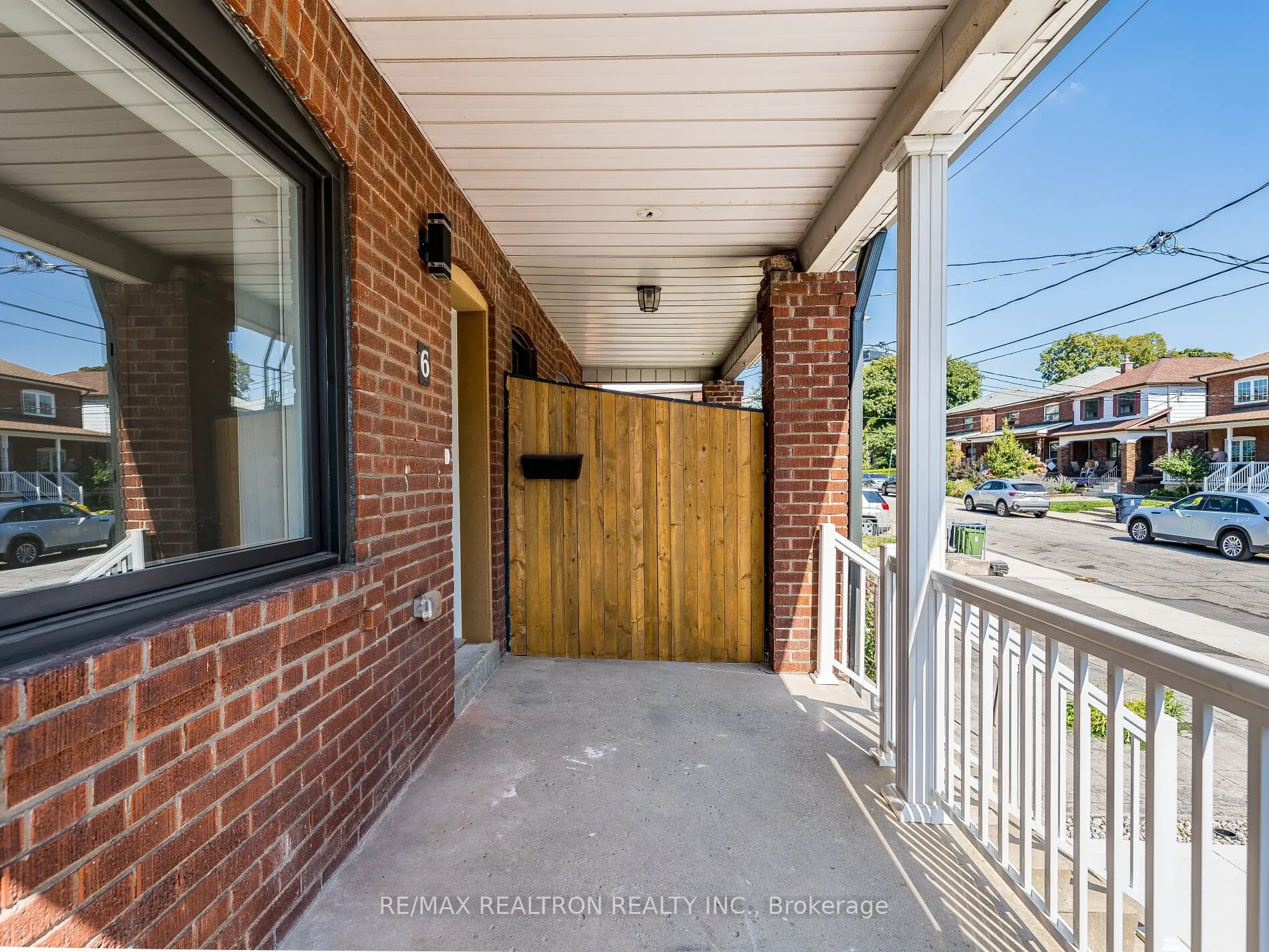 6 Greyton Crescent