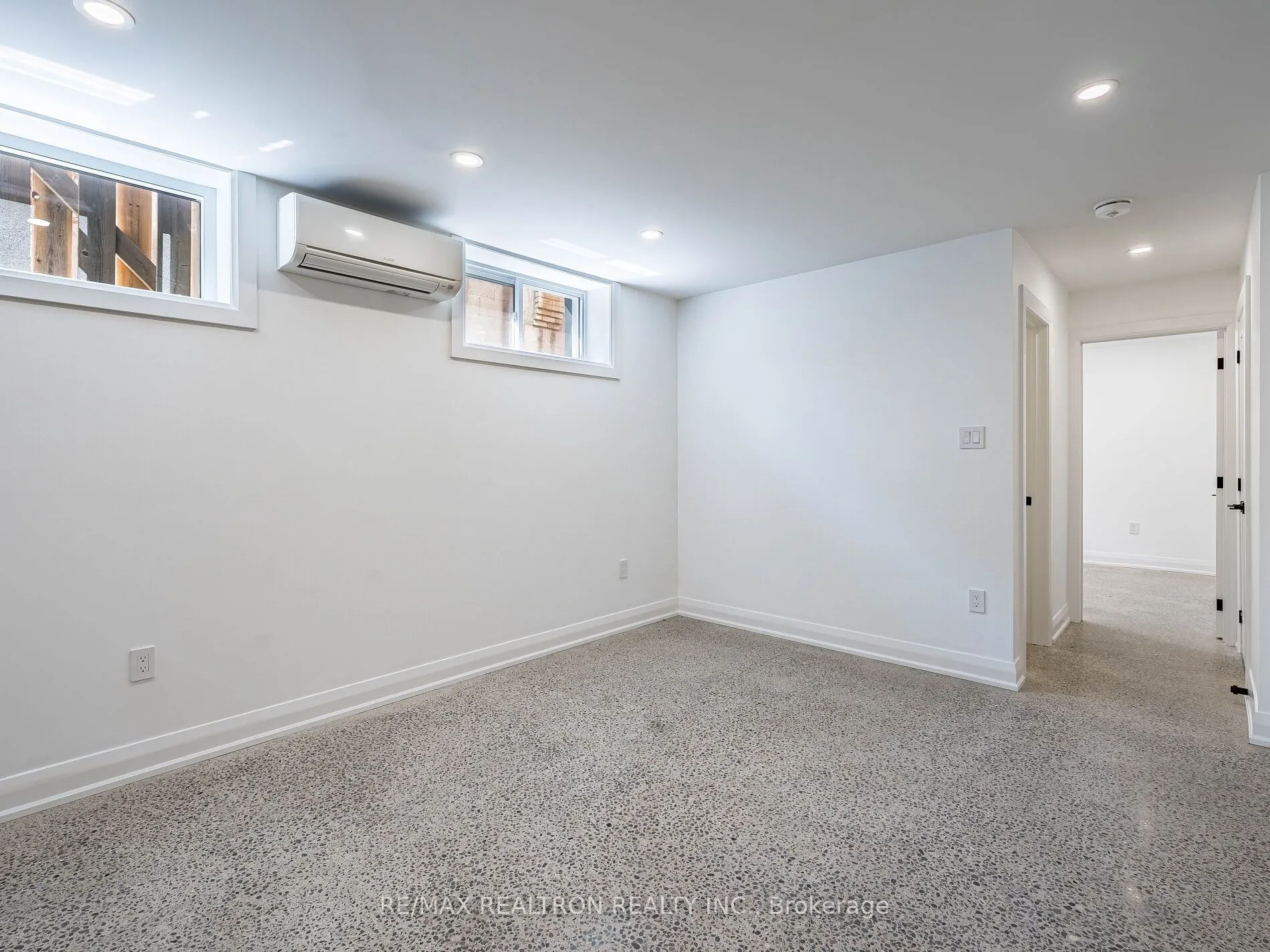 6 Greyton Crescent, #Lower